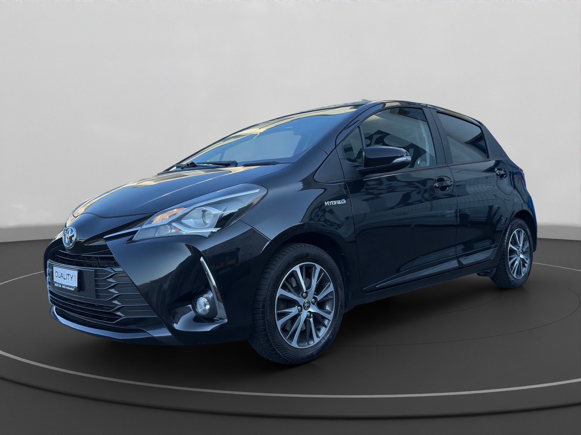 TOYOTA YARIS Style Hybrid-image-0