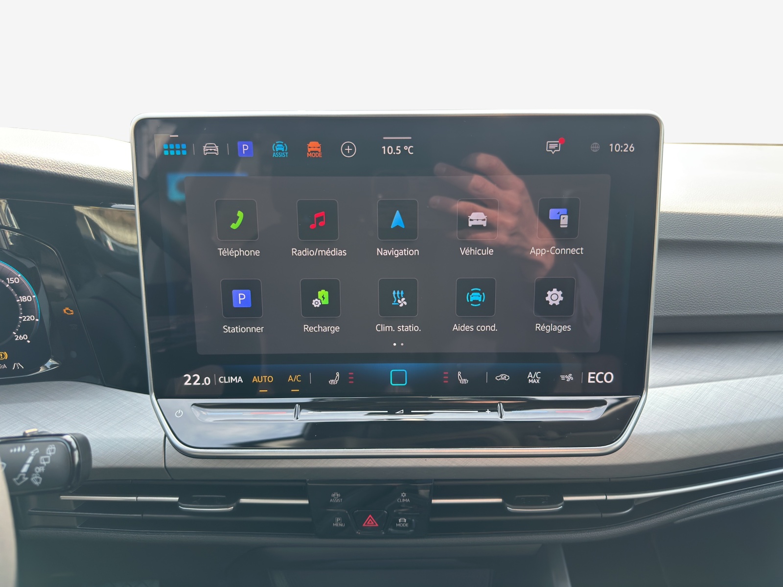 VW Golf 1.5 TSI PHEV Style-image-10