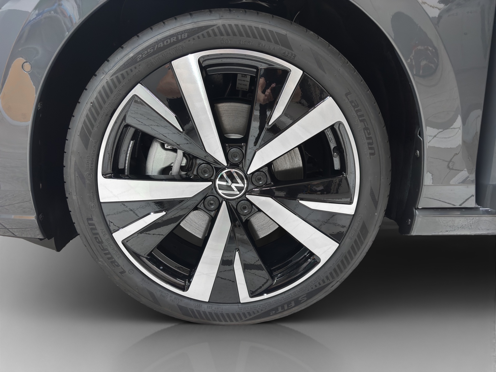 VW Golf 1.5 TSI PHEV Style-image-13