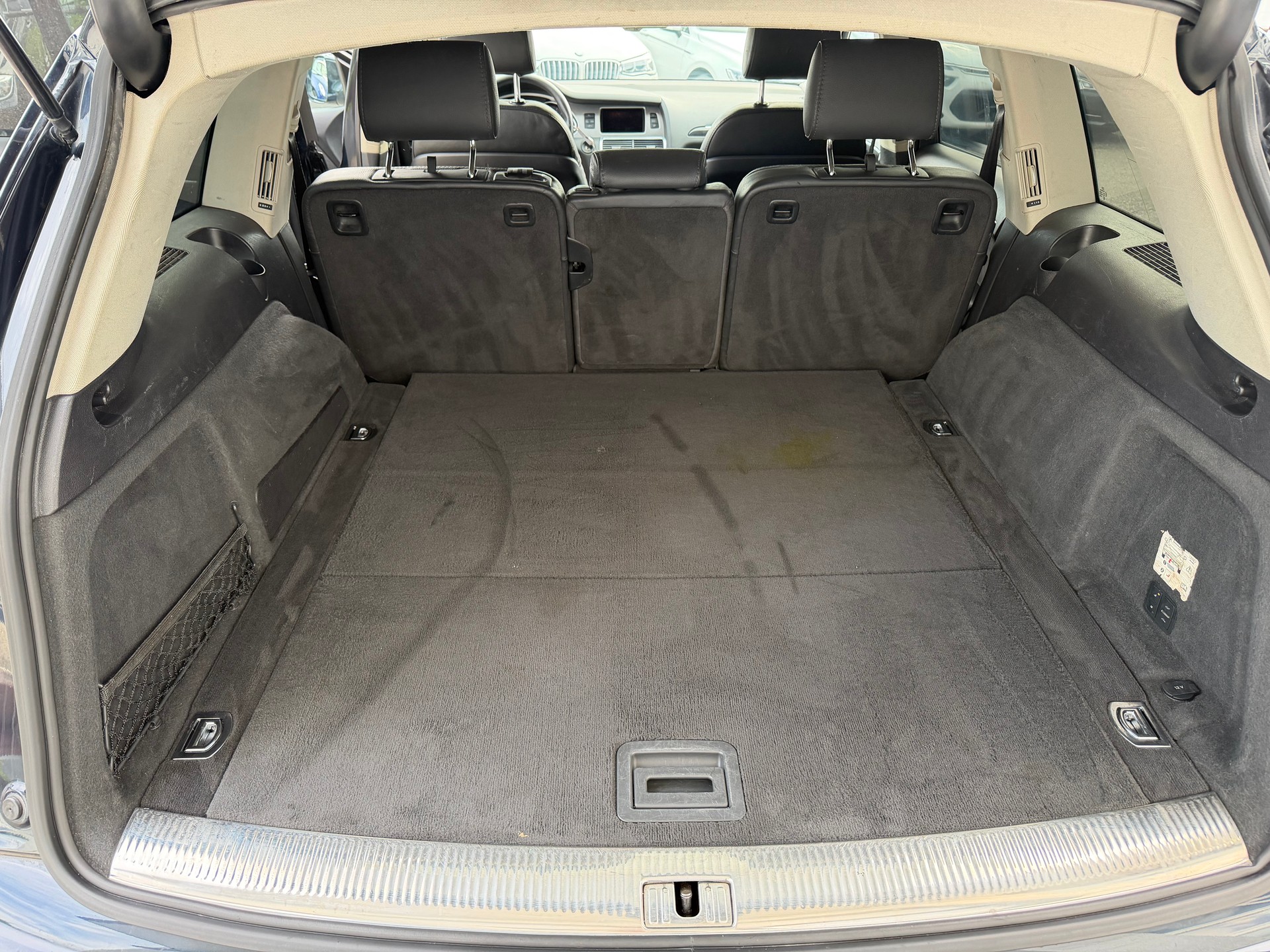 AUDI Q7 3.0 TDI addBlue quattro tiptronic-image-8