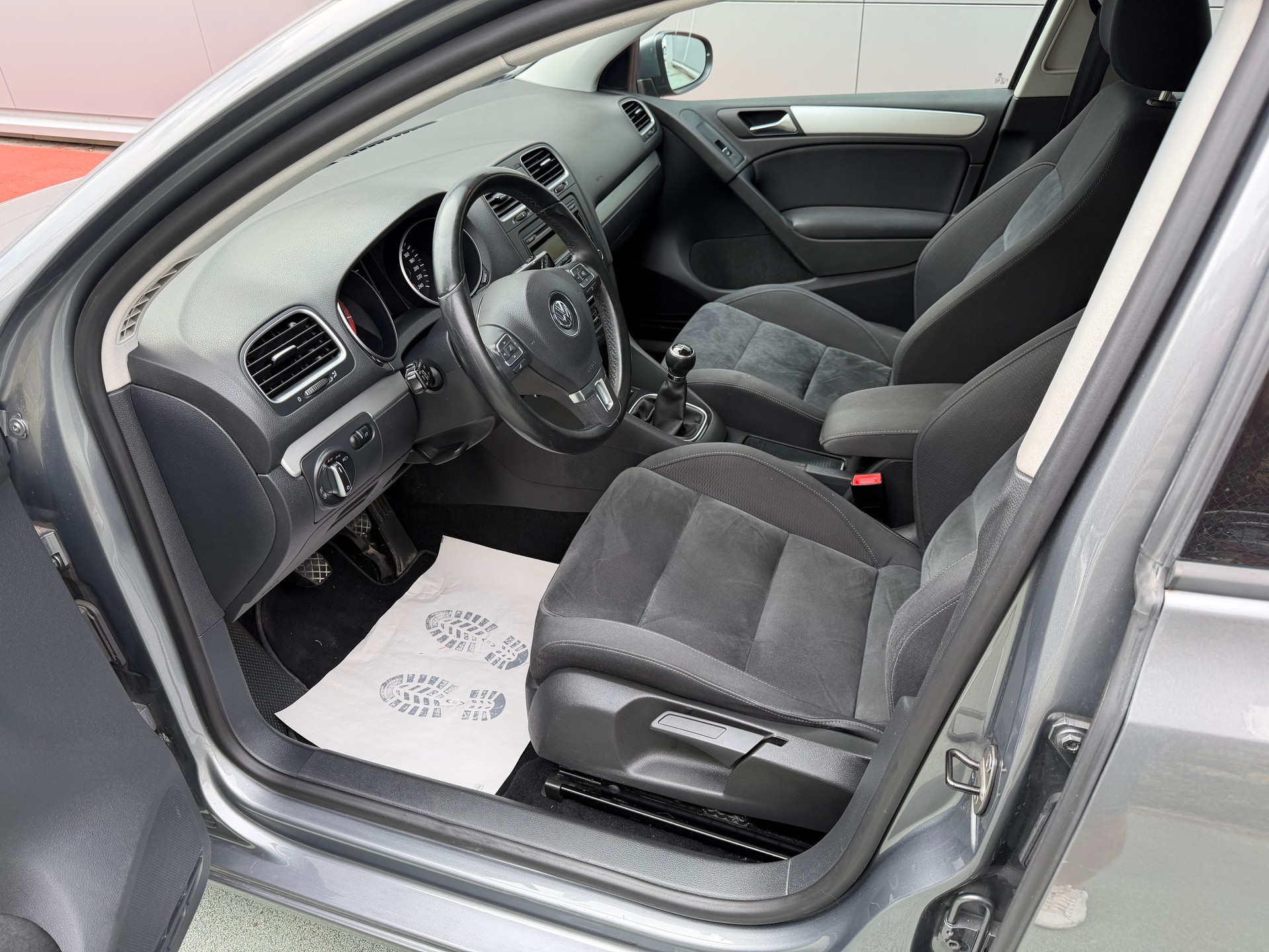 VW Golf 1.4 TSI Trendline-image-8