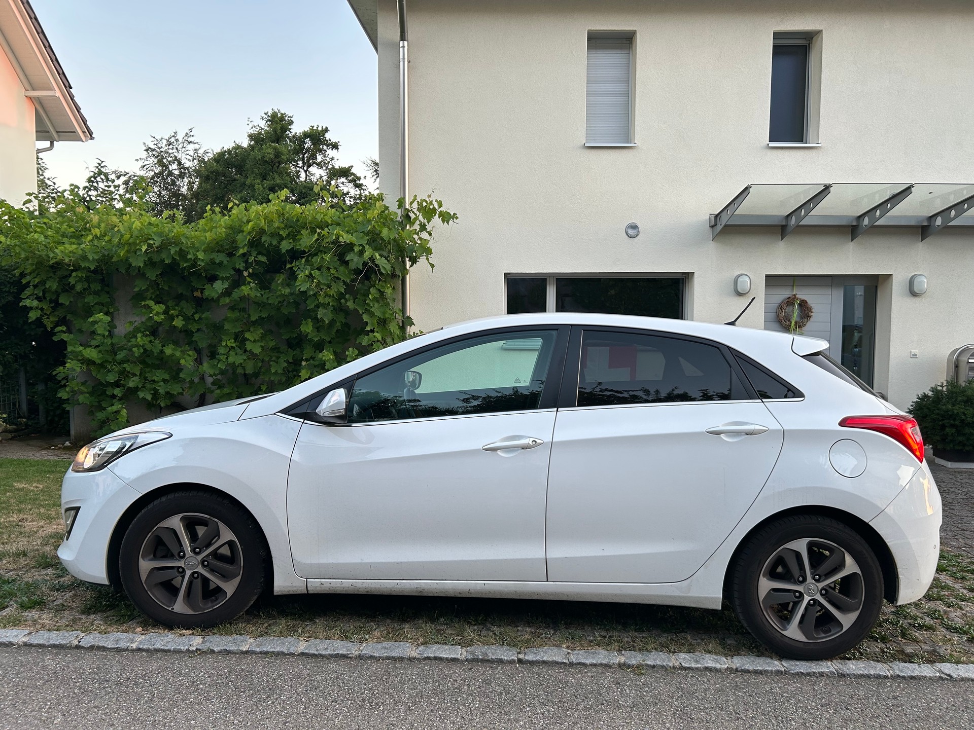 HYUNDAI 1.6 CRDi Go-image-3