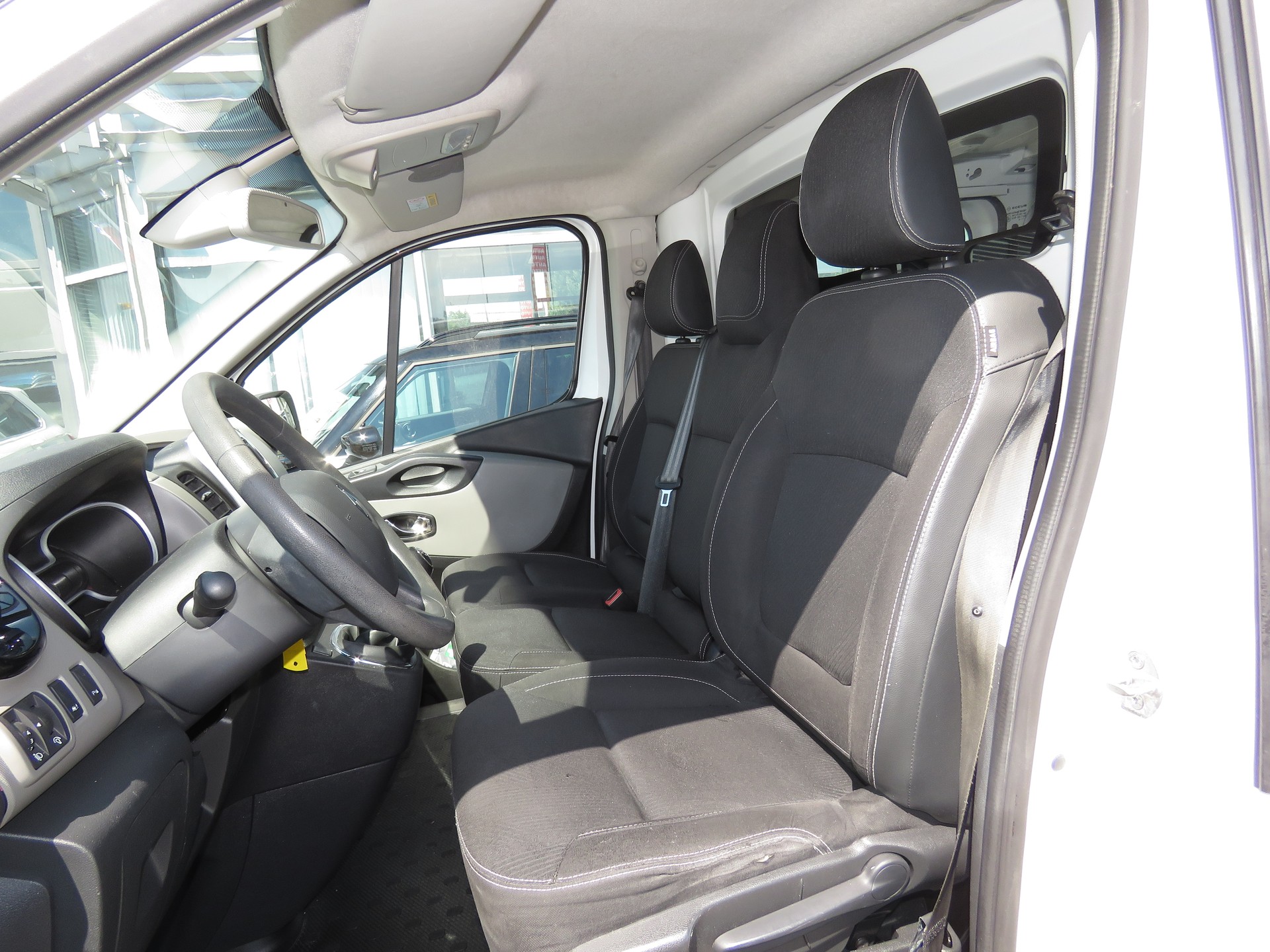 RENAULT Trafic 1.6 dCi 120 2.9t Acces L1H1-image-7