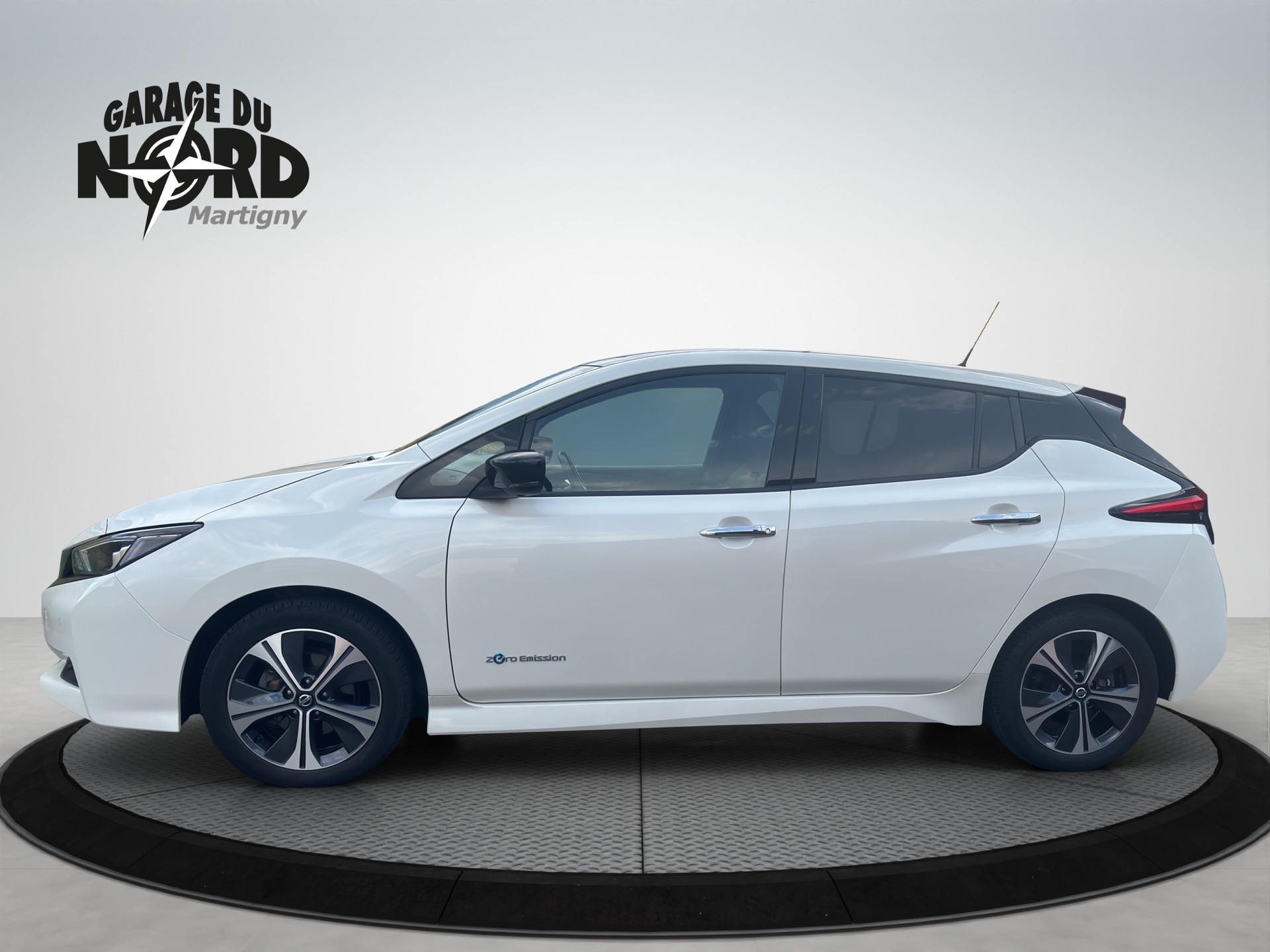 NISSAN Leaf Tekna(incl.battery)-showroom-element-2