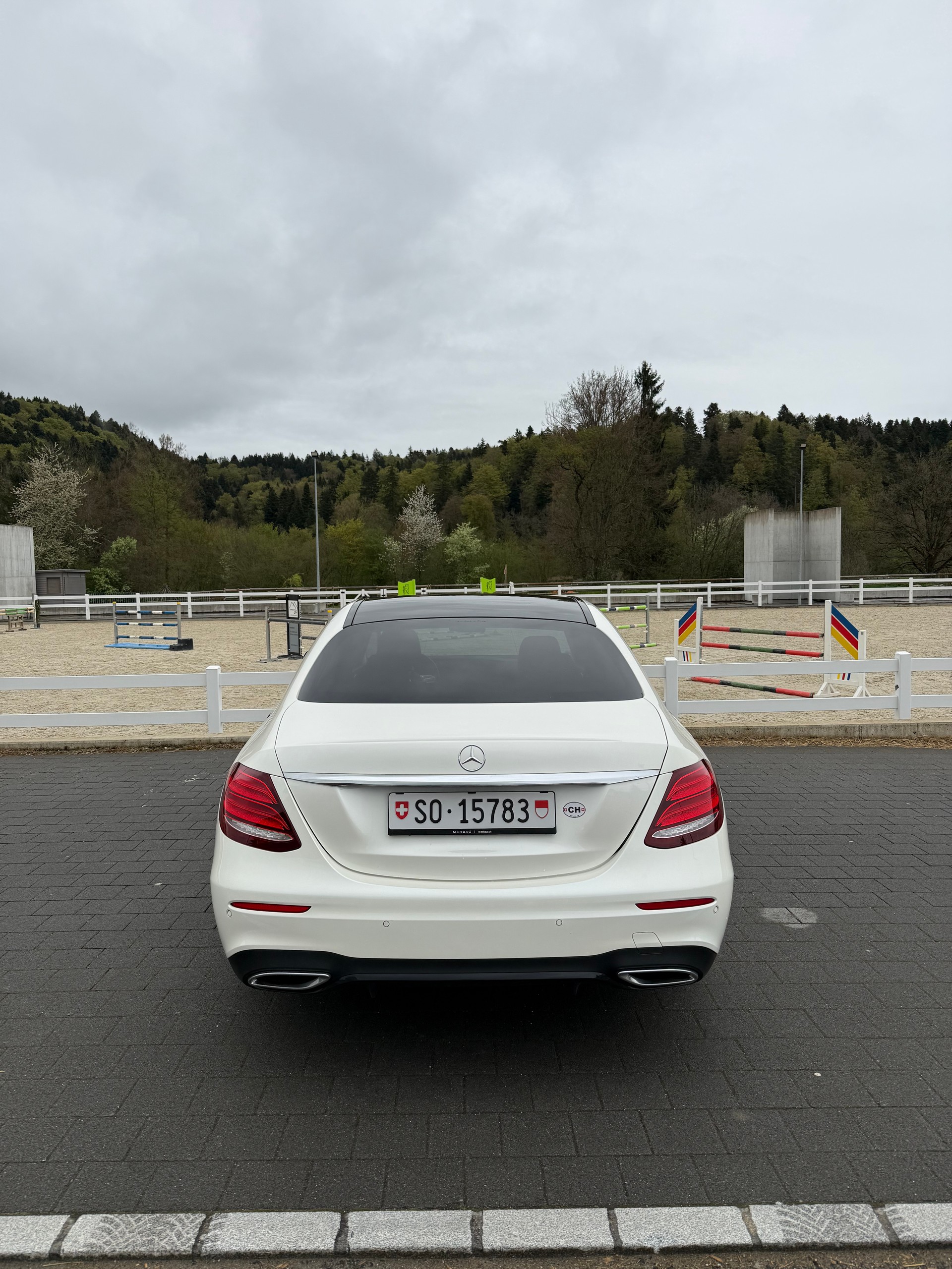 MERCEDES-BENZ E300d Amg Line Facelift-image-1