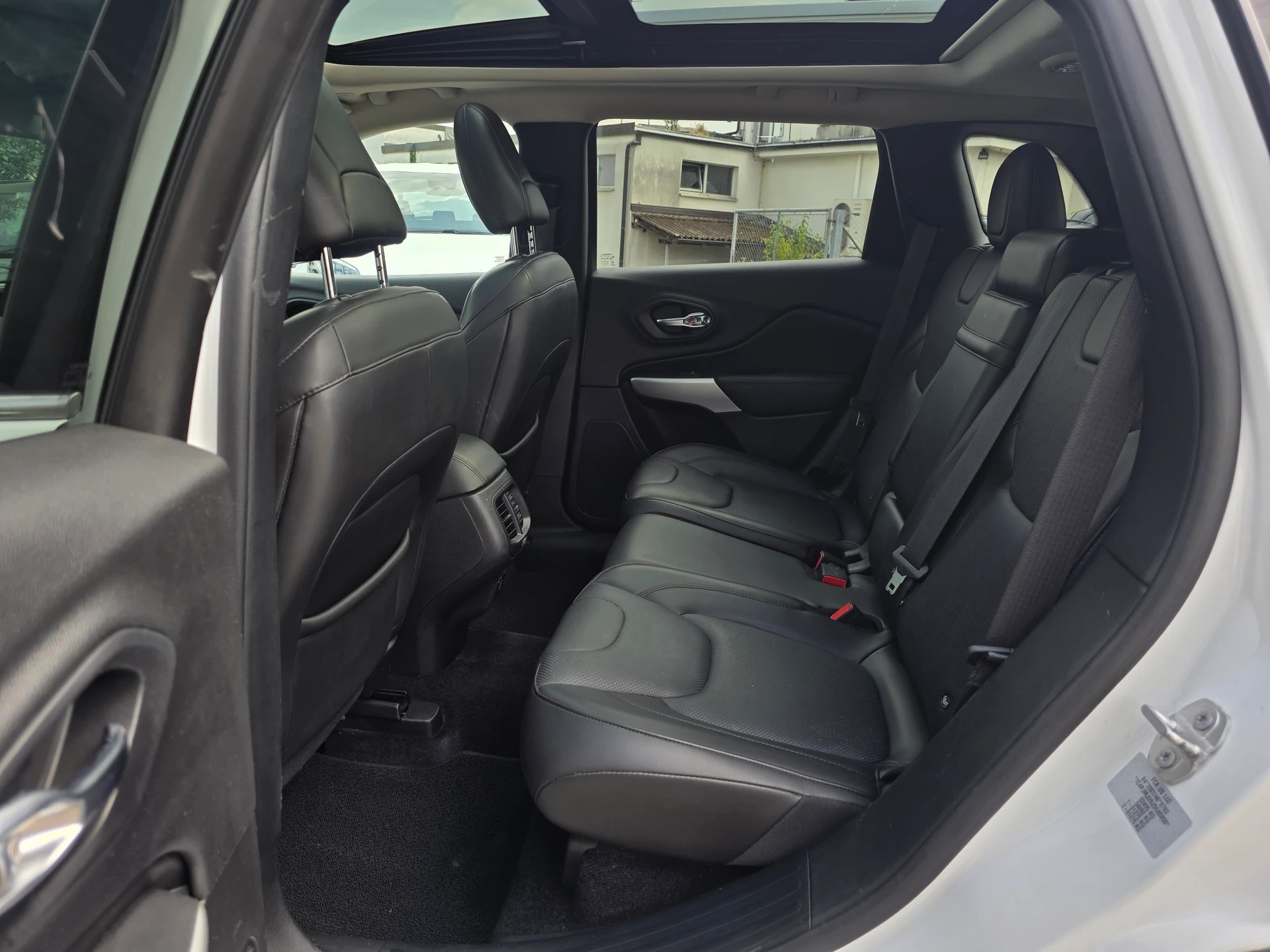 JEEP Cherokee 2.2TD Overland AWD 9ATX AD * Frisch ab MFK * Anhängerkupplung *-image-27