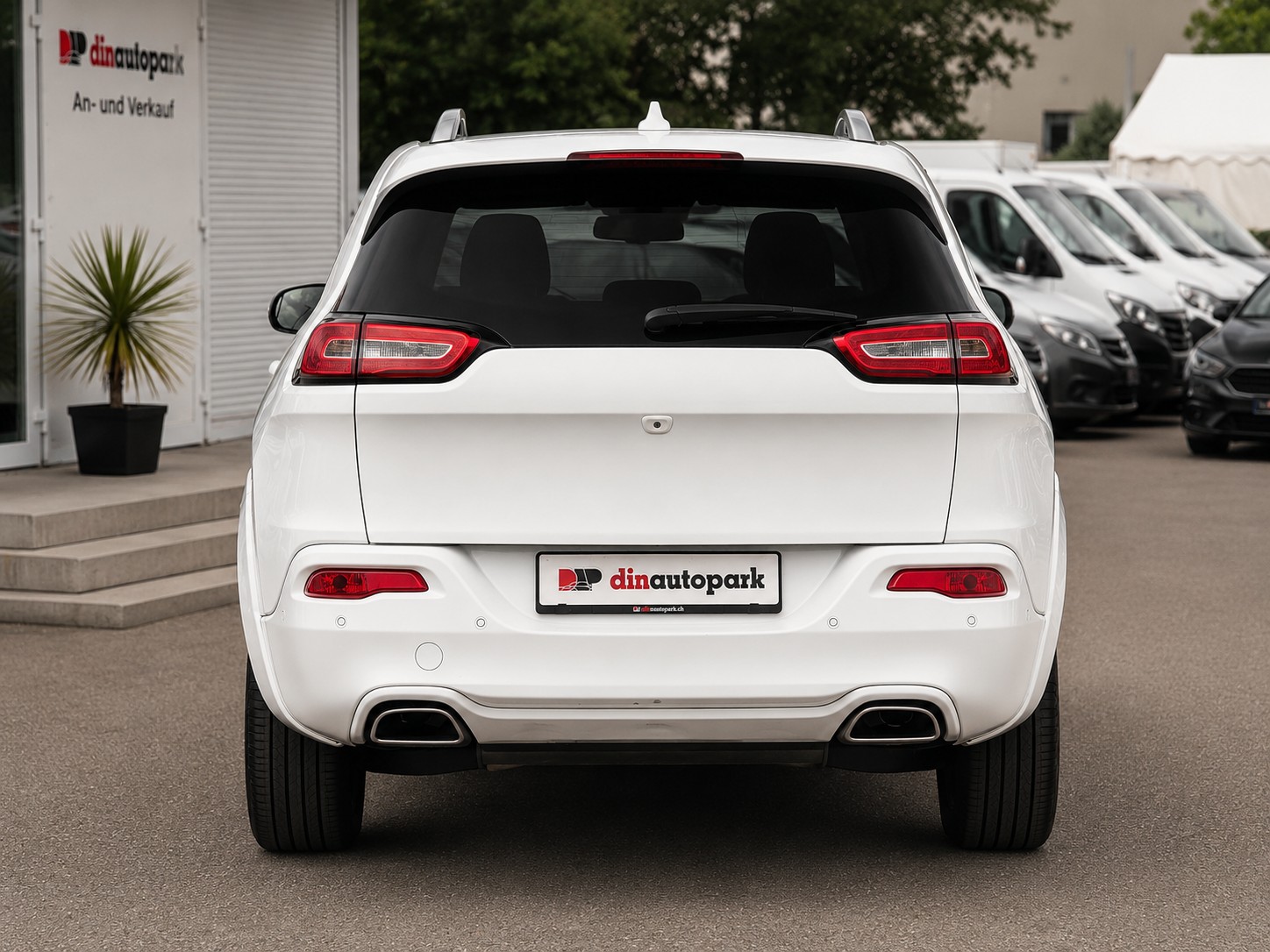 JEEP Cherokee 2.2TD Overland AWD 9ATX AD * Frisch ab MFK * Anhängerkupplung *-image-4