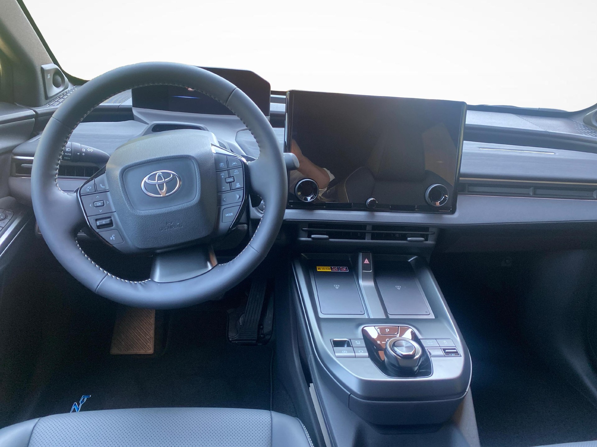 TOYOTA bZ4X Touring Premium AWD-image-8
