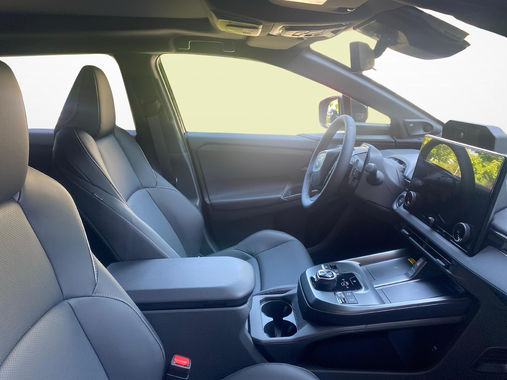 TOYOTA bZ4X Touring Premium AWD-image-9