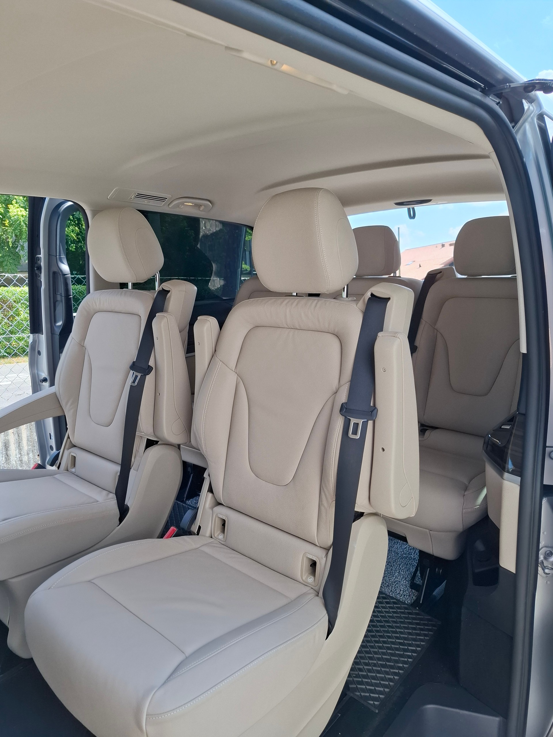 MERCEDES-BENZ V 300 d Avantgarde lang-image-4