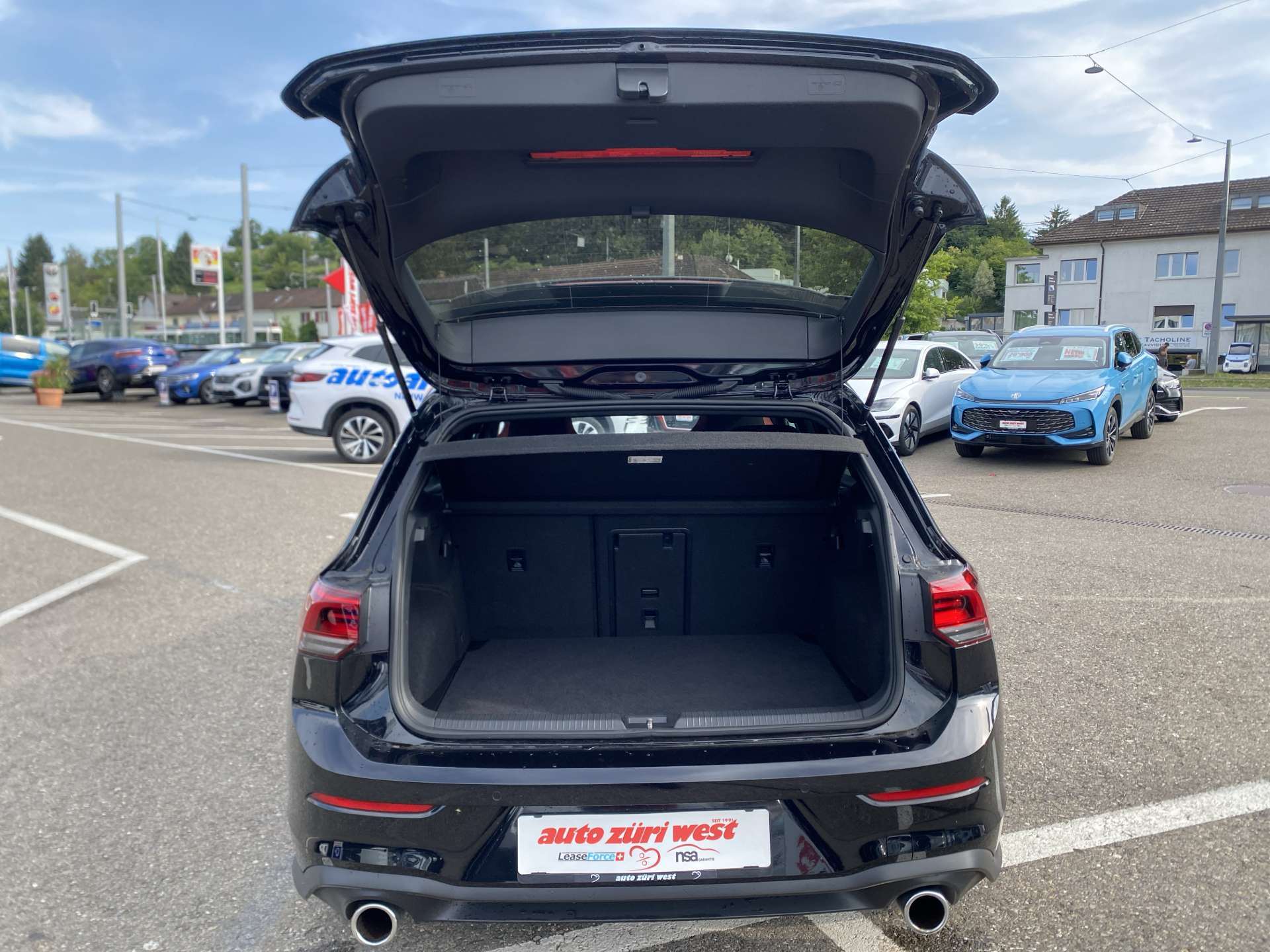 VW Golf 2.0 TSi GTi DSG-Automat 245PS-image-5