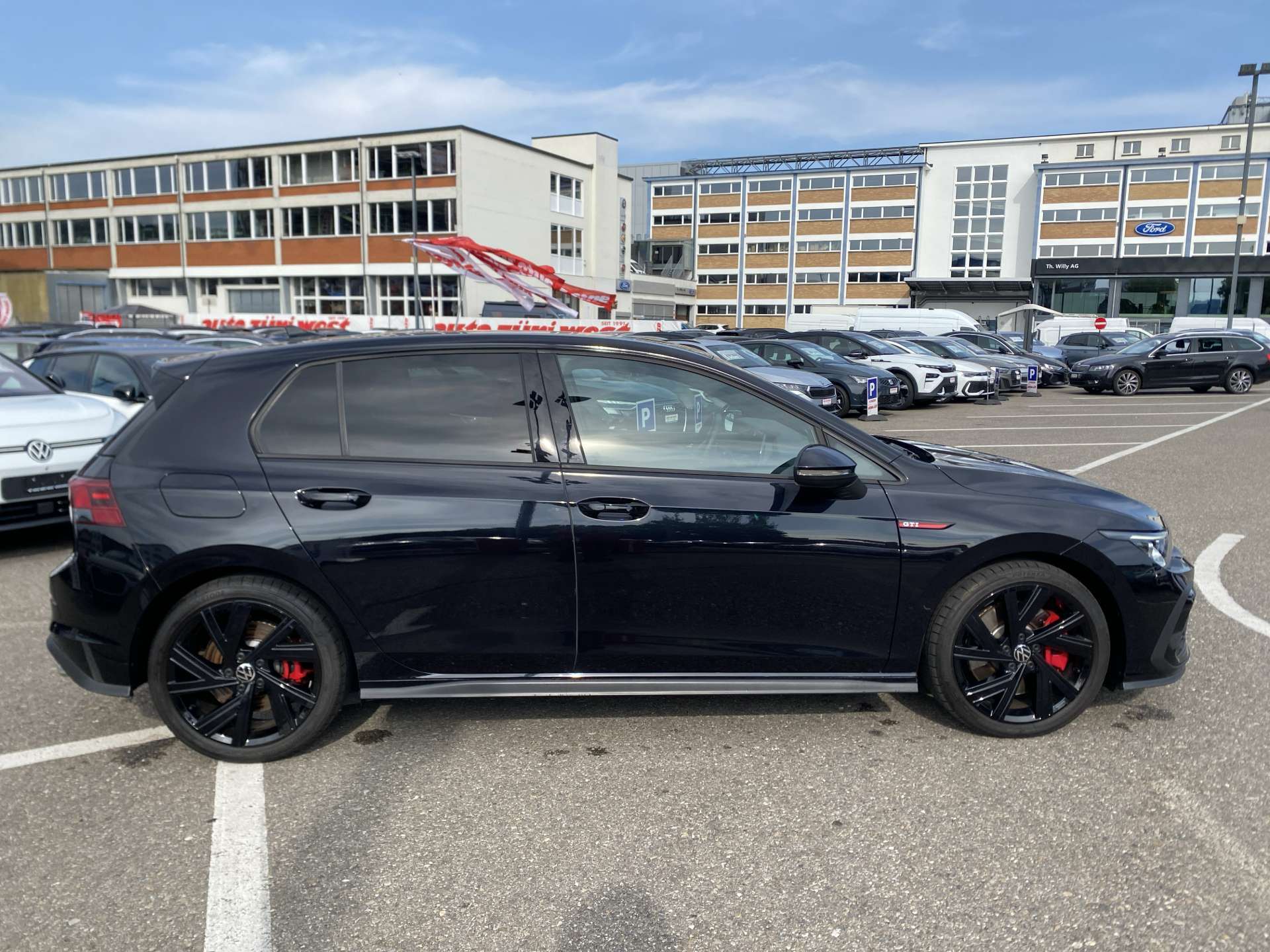VW Golf 2.0 TSi GTi DSG-Automat 245PS-image-8