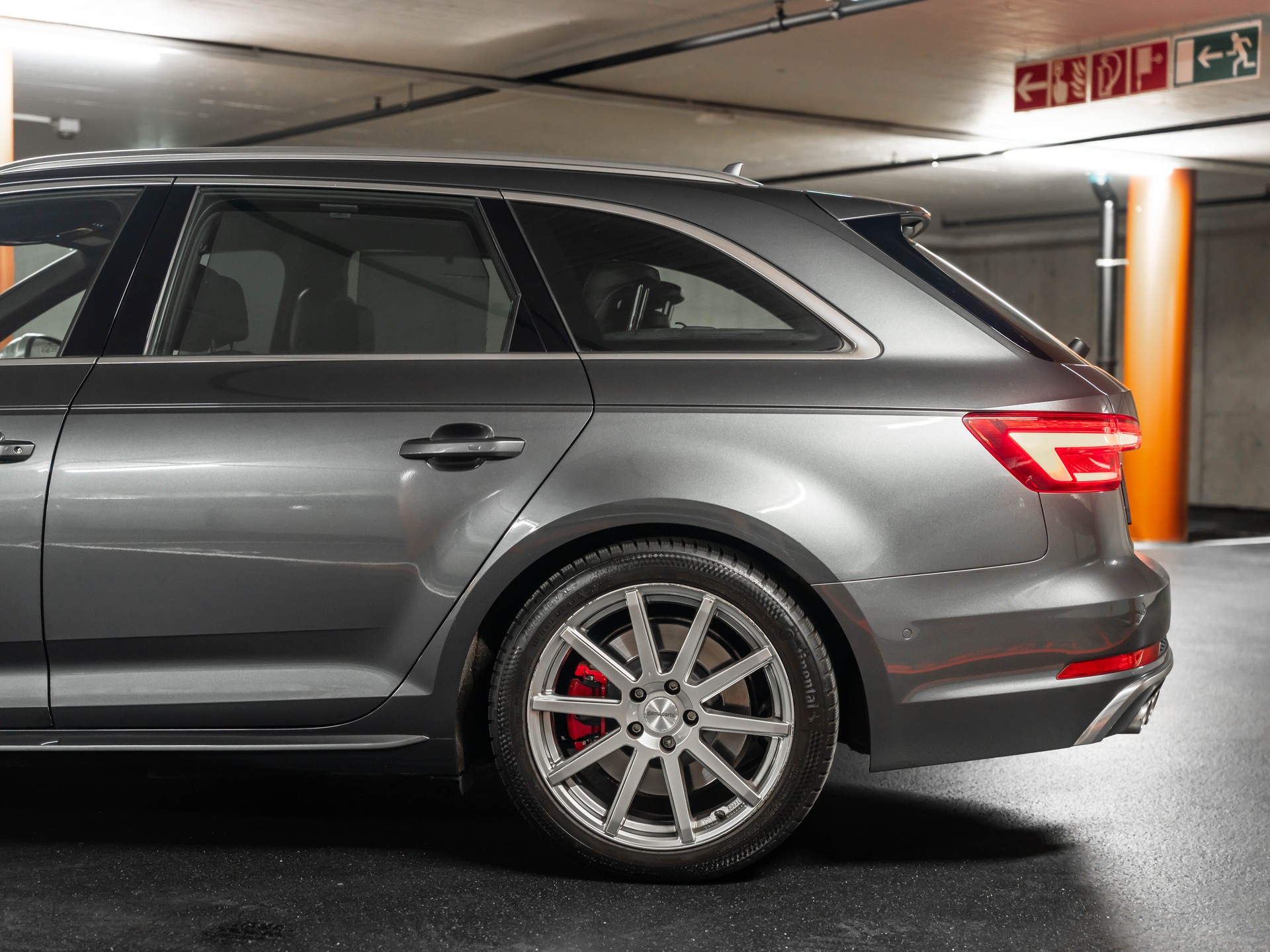 AUDI S4 Avant 3.0 TFSI quattro tiptronic AUDI EXCLUSIVE-showroom-element-3