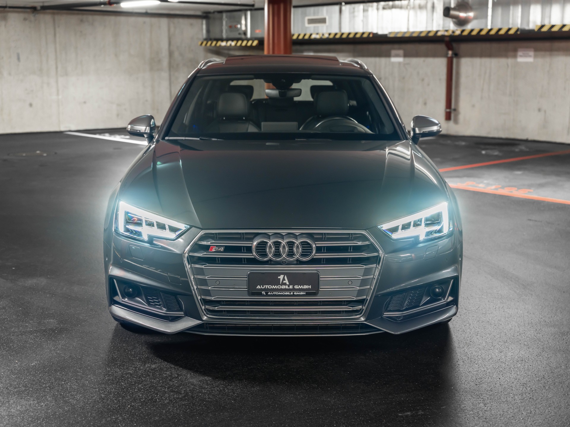 AUDI S4 Avant 3.0 TFSI quattro tiptronic AUDI EXCLUSIVE-image-12