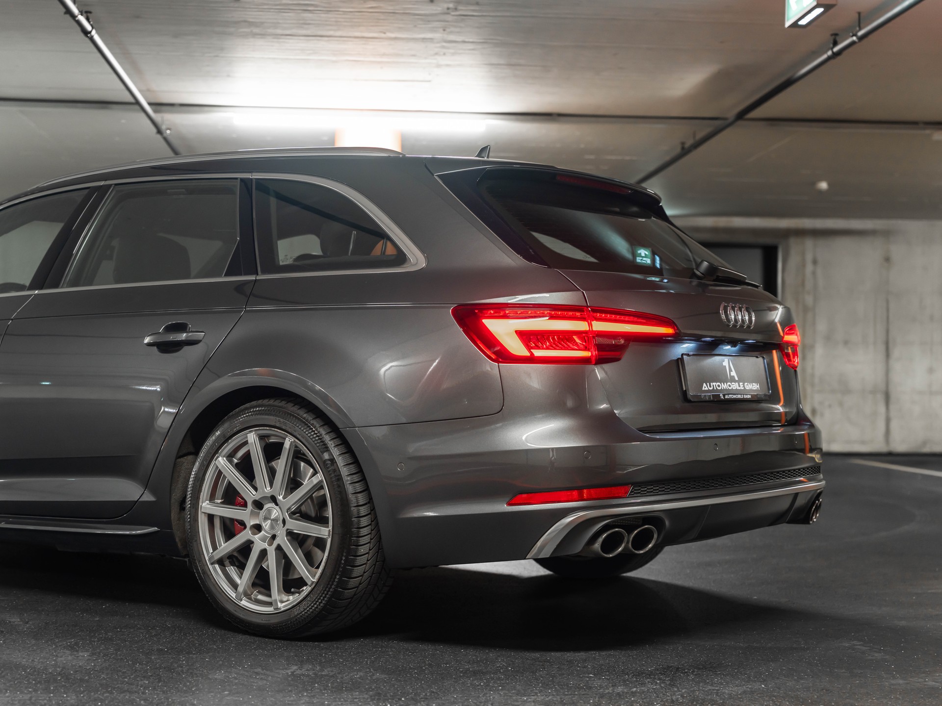 AUDI S4 Avant 3.0 TFSI quattro tiptronic AUDI EXCLUSIVE-image-5