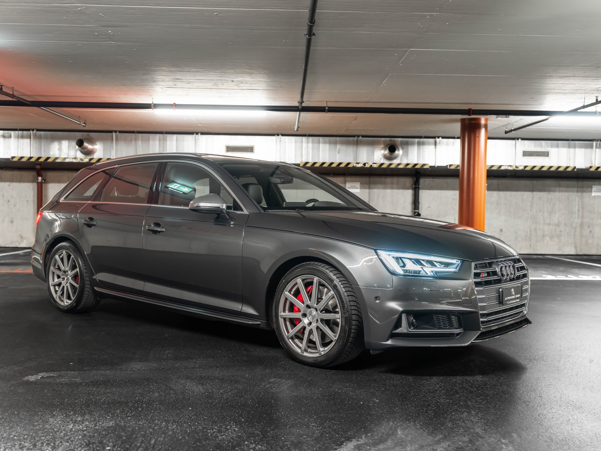 AUDI S4 Avant 3.0 TFSI quattro tiptronic AUDI EXCLUSIVE-image-11