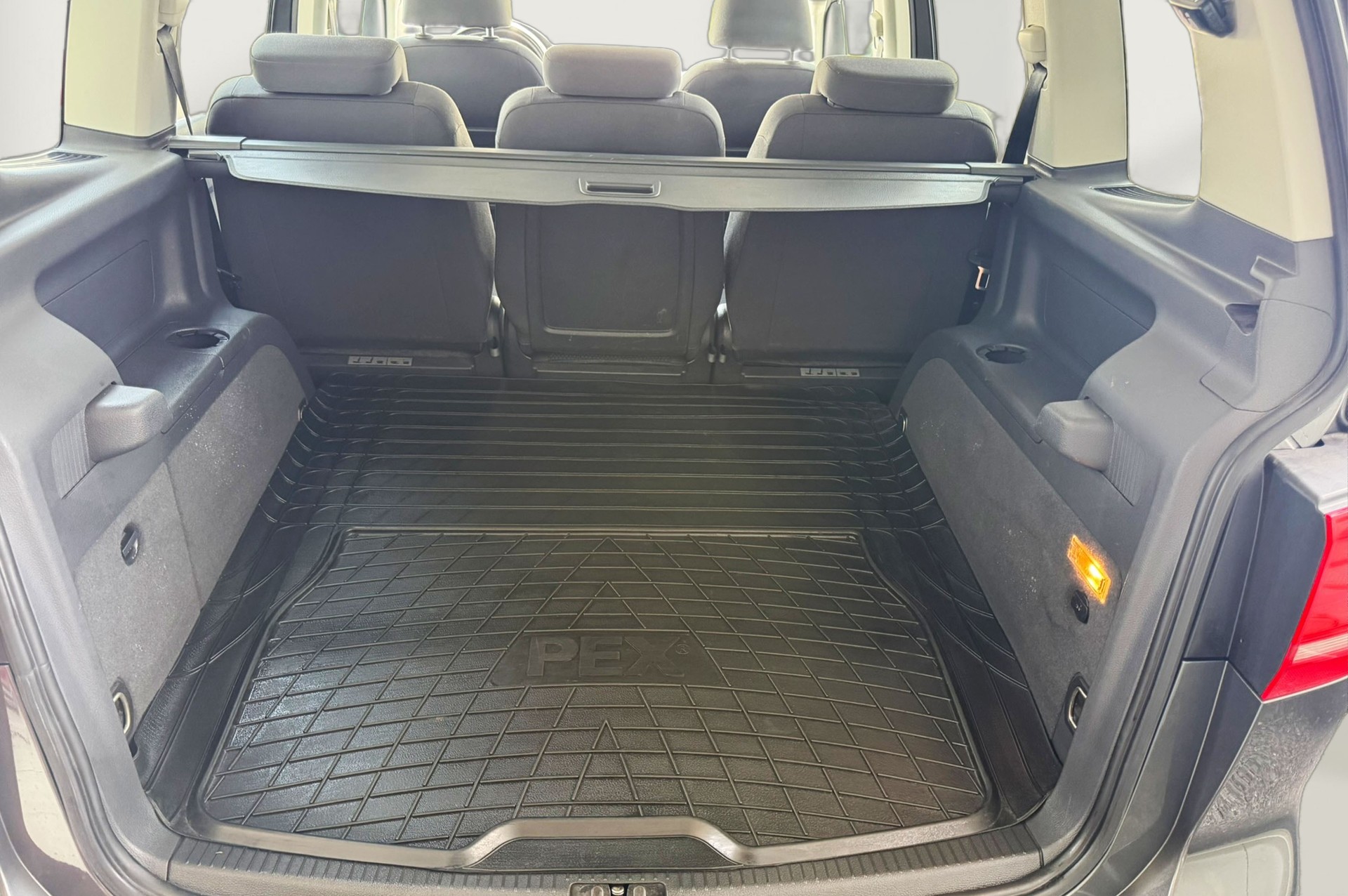 VW Touran Comfortline 1.4 TSI-image-15
