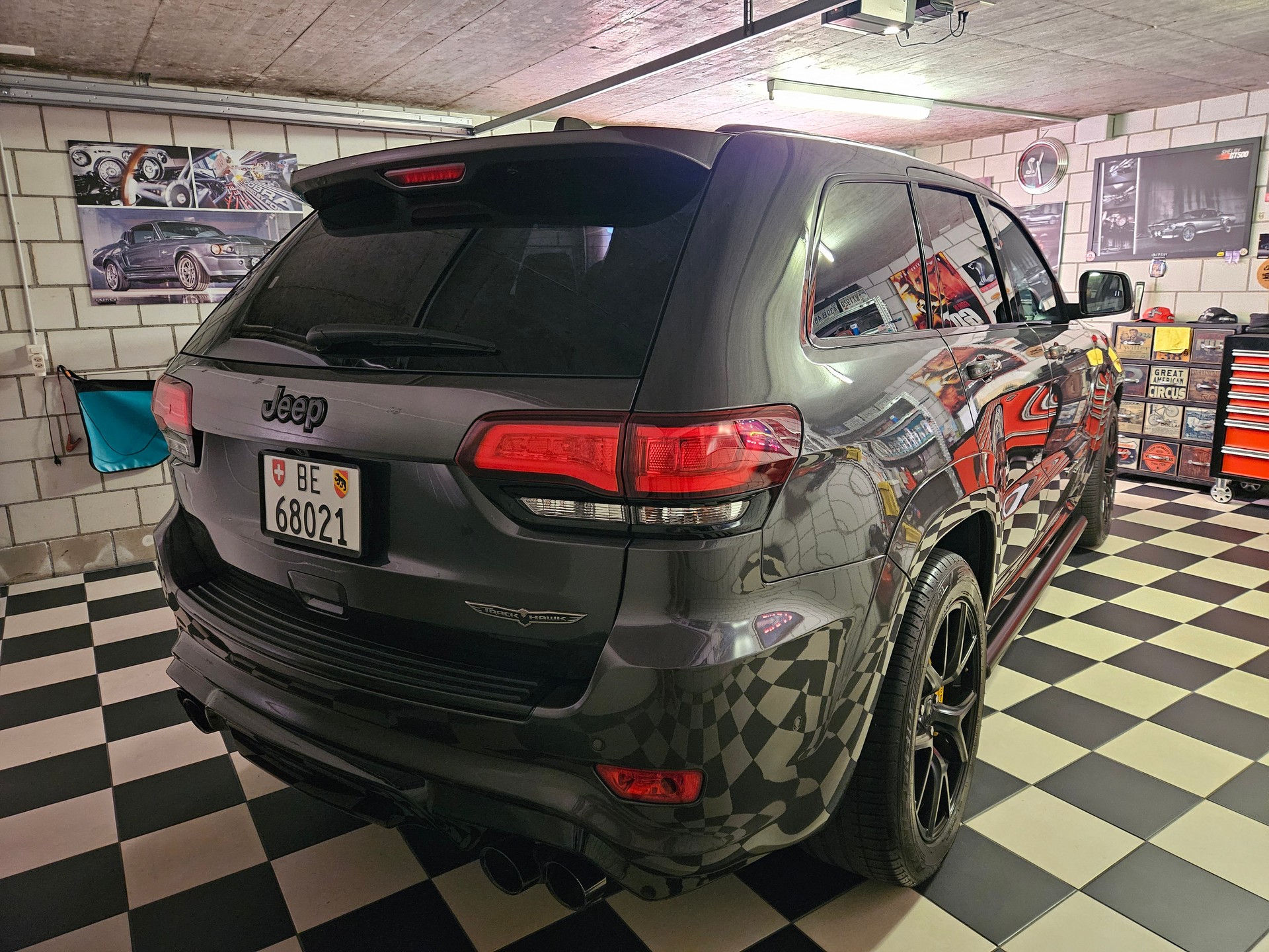 JEEP 6.2 V8 HEMI Trackhawk-image-3