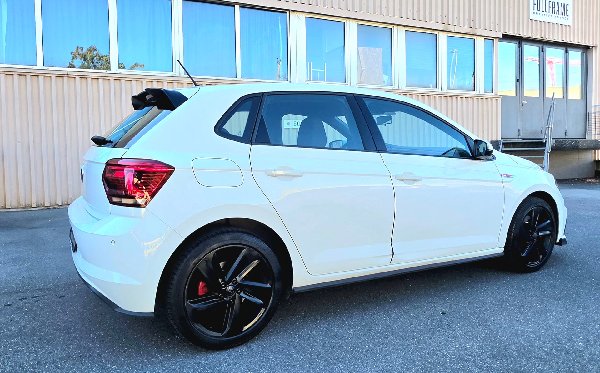VW Gti-image-8