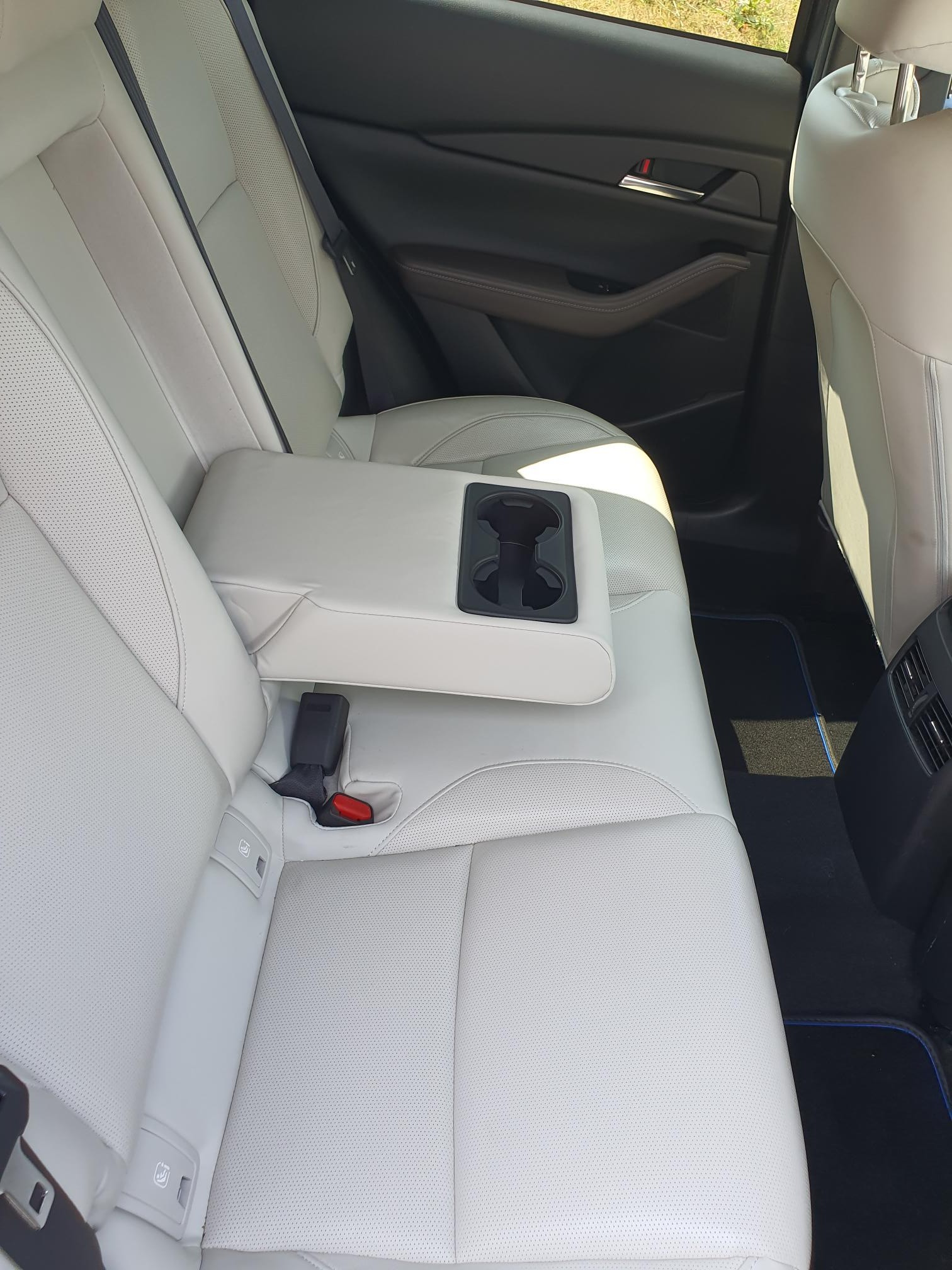 MAZDA CX-30 SKYACTIV-X M Hybrid 180 Revolution FWD Automat-image-12