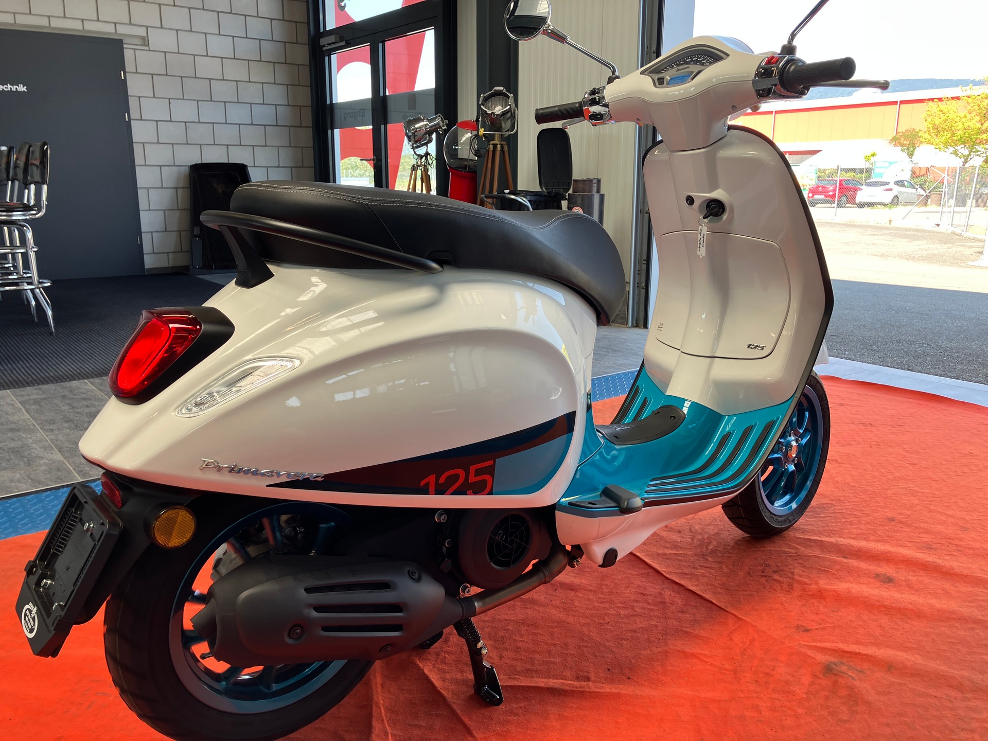 PIAGGIO Vespa Primavera 125 ABS Color vibe-image-4