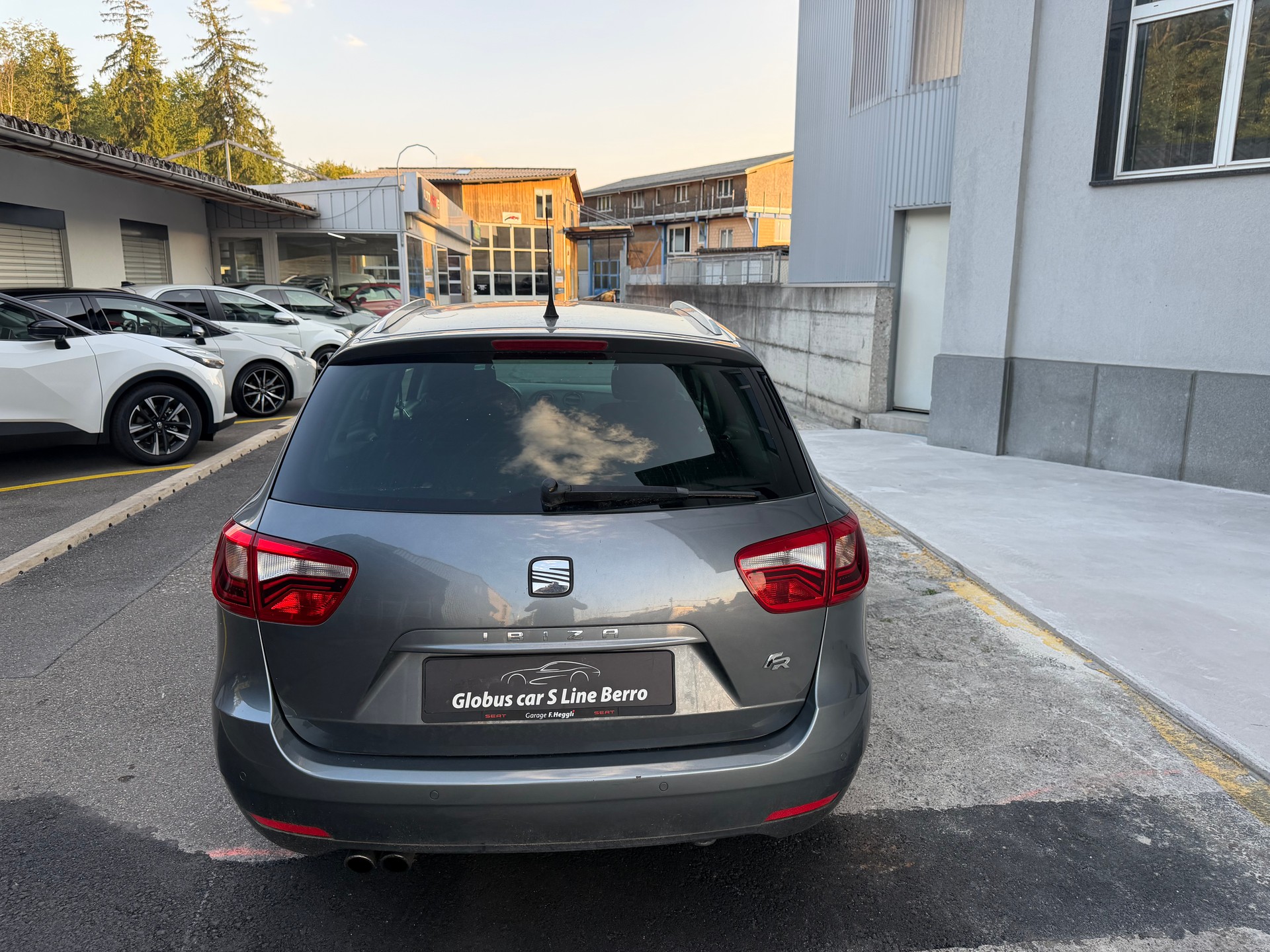 SEAT Ibiza ST 1.4 TSI FR DSG-image-5