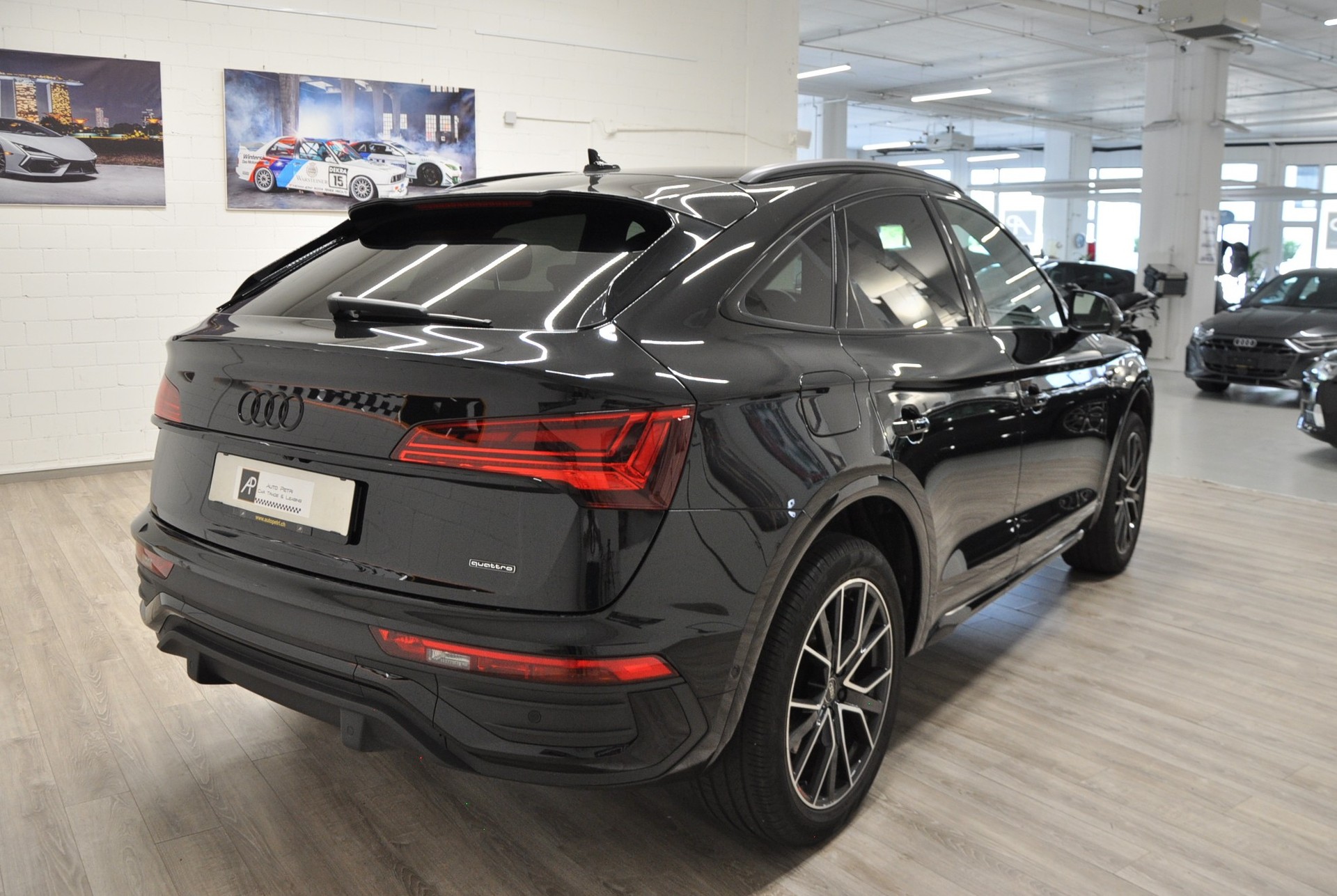 AUDI Q5 Sportback 40 TDI Blackedition quattro S-tronic-image-3