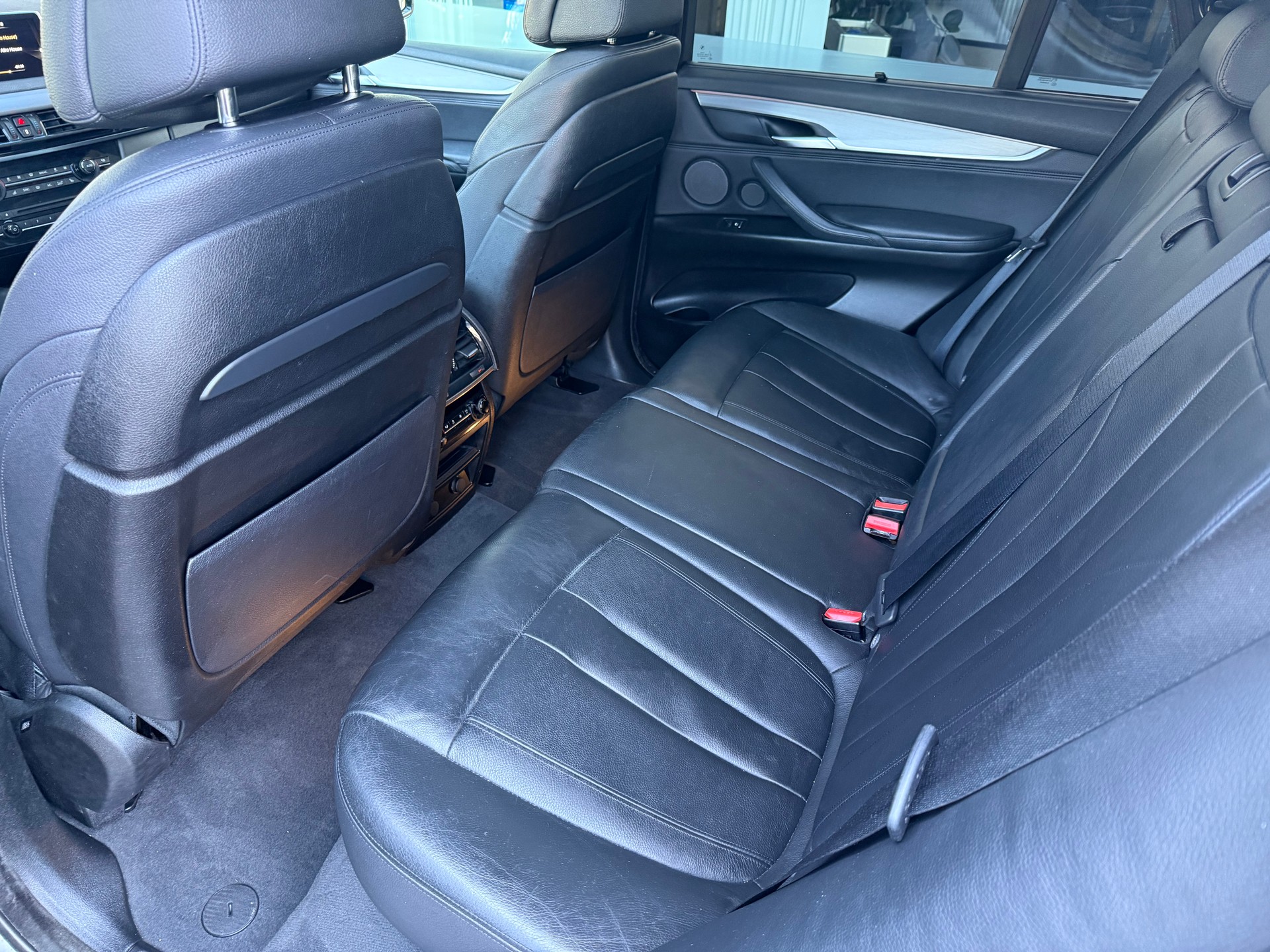 BMW X5 xDrive 40d Steptronic-image-12