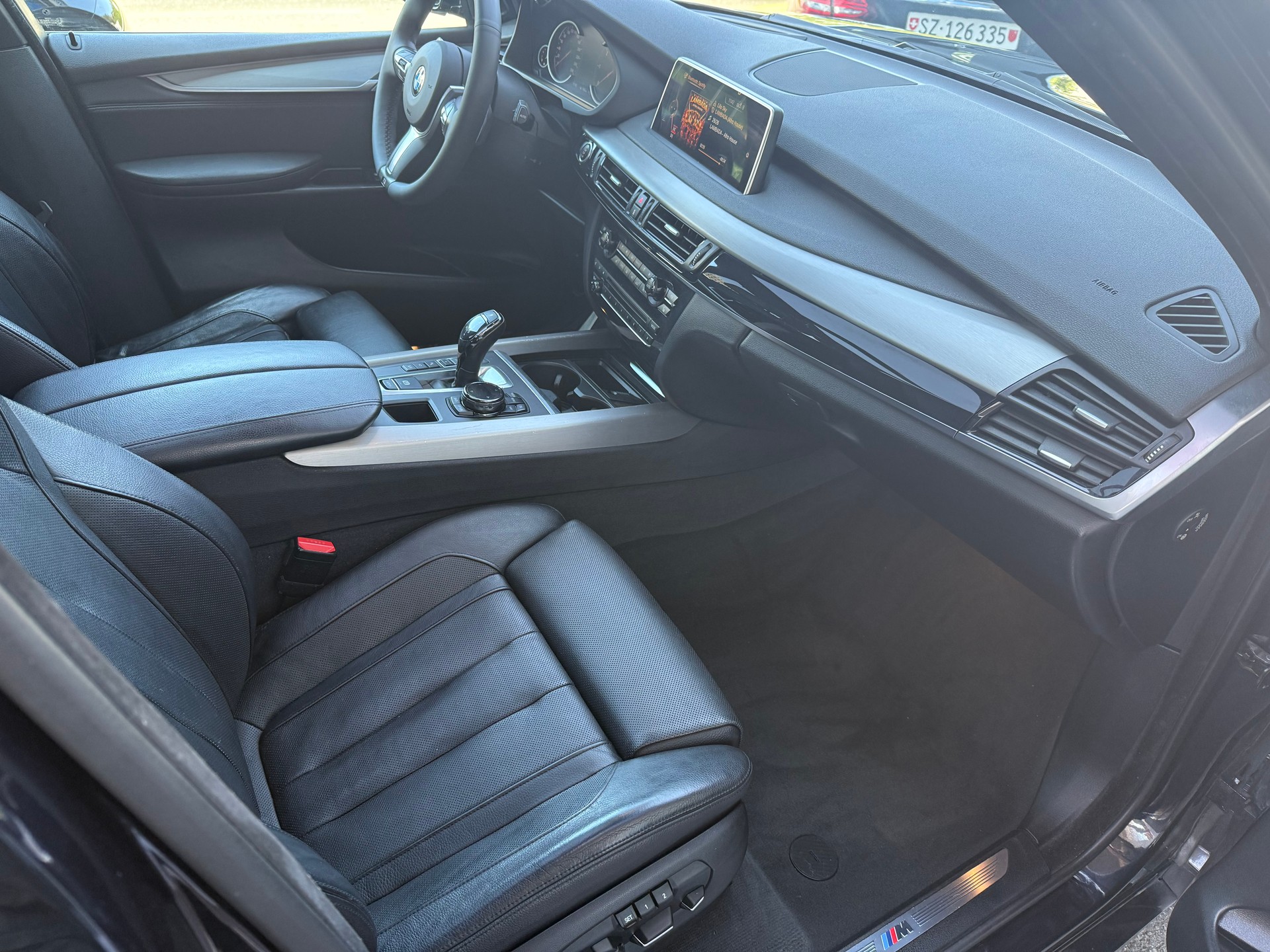 BMW X5 xDrive 40d Steptronic-image-11