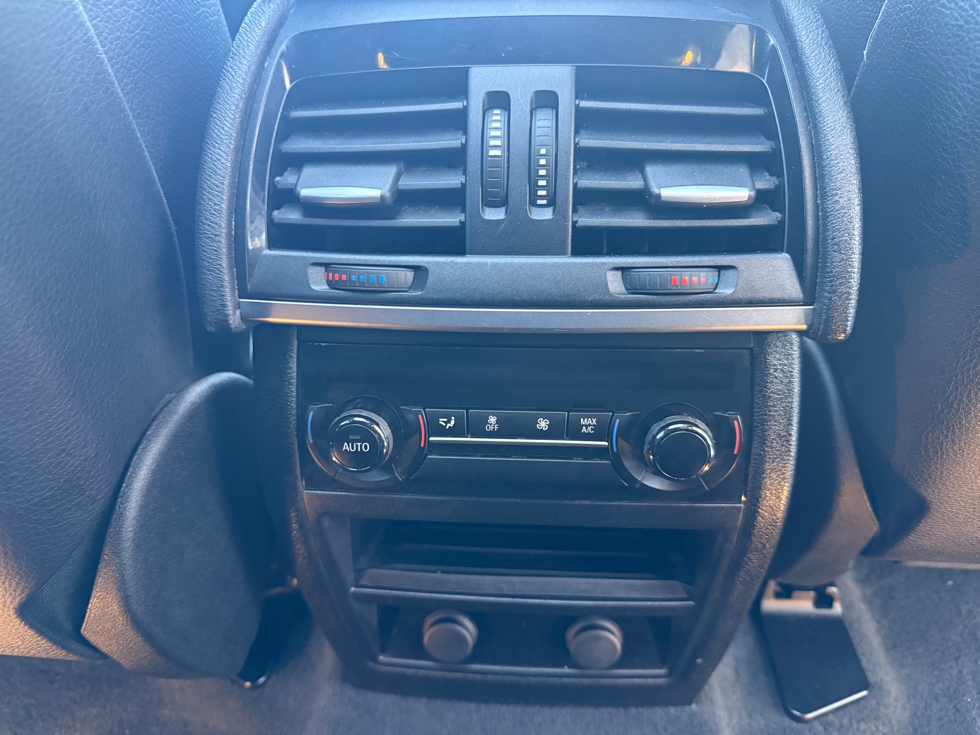 BMW X5 xDrive 40d Steptronic-image-17