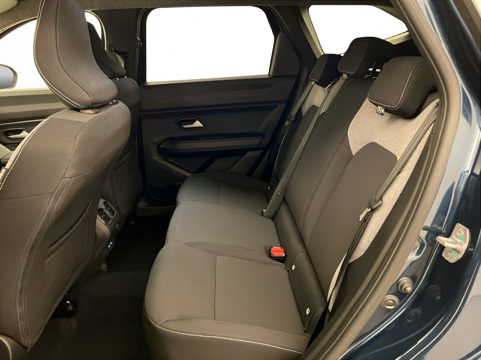 DACIA Bigster 1.8 Hybrid Journey-image-6