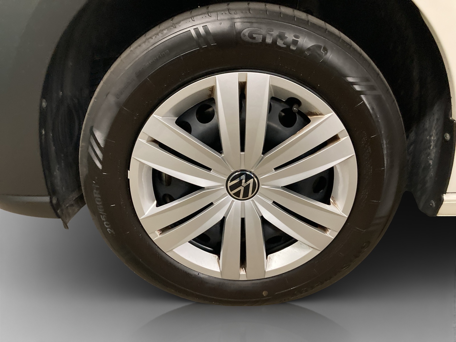 VW Caddy Cargo 2.0TDI-image-15