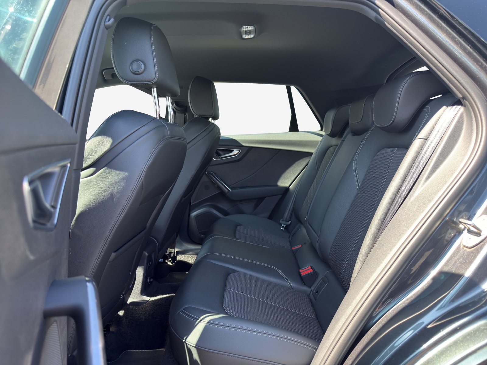 AUDI Q2 40 TFSI S line Attraction quattro S-tronic-image-11