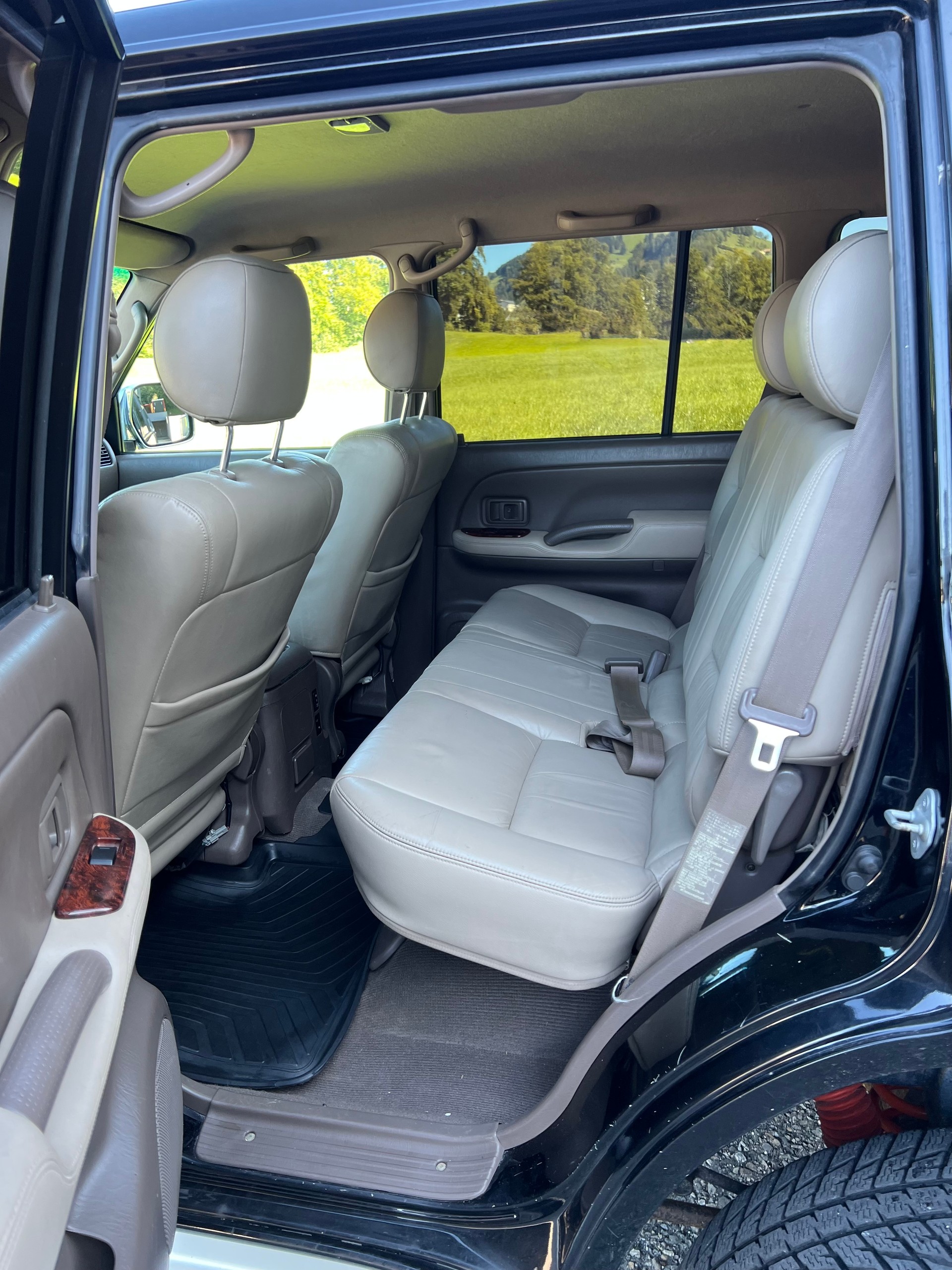 TOYOTA Land Cruiser 300 3.0 TD VX 50th Anniversary-image-11