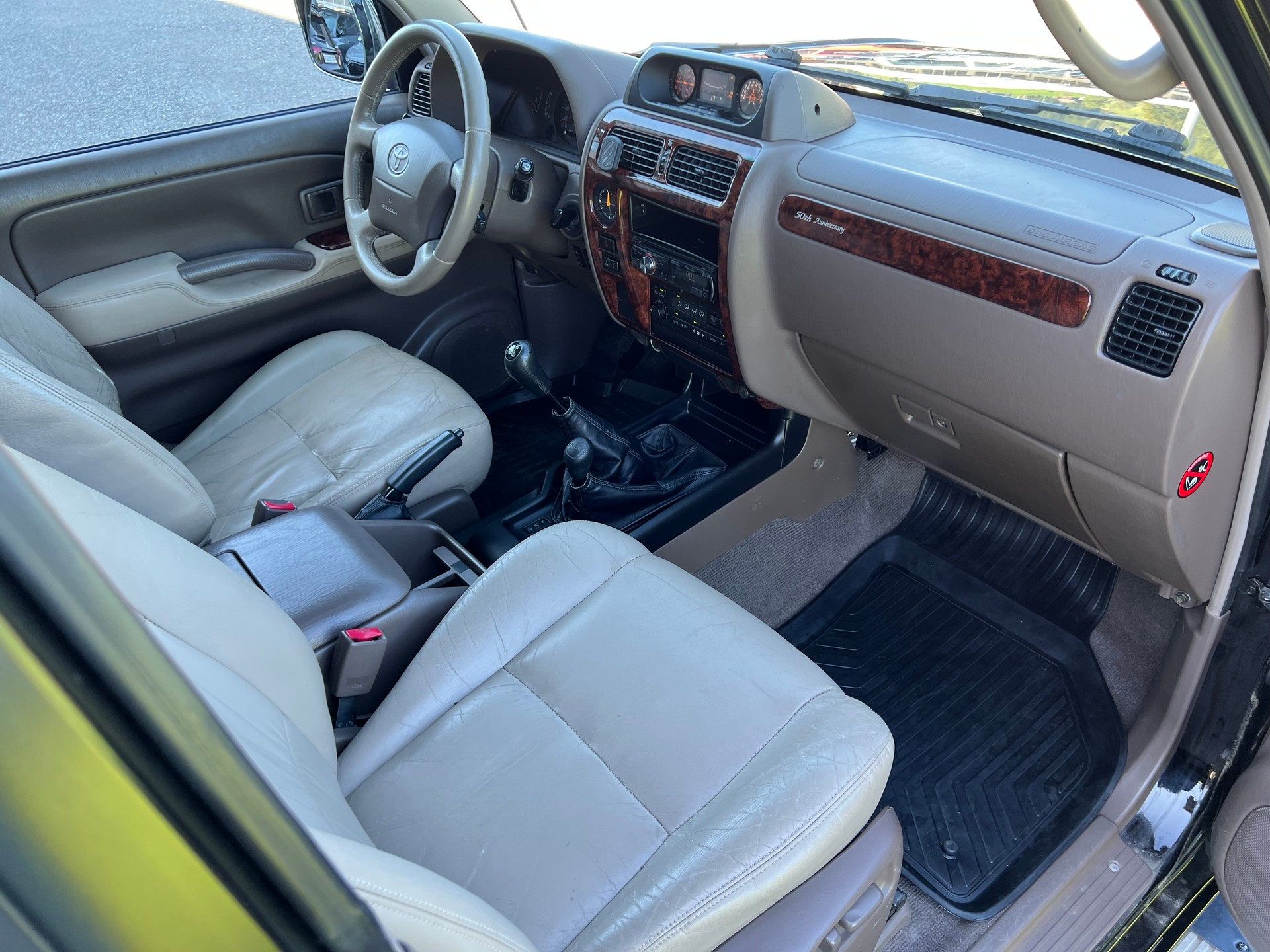 TOYOTA Land Cruiser 300 3.0 TD VX 50th Anniversary-image-15