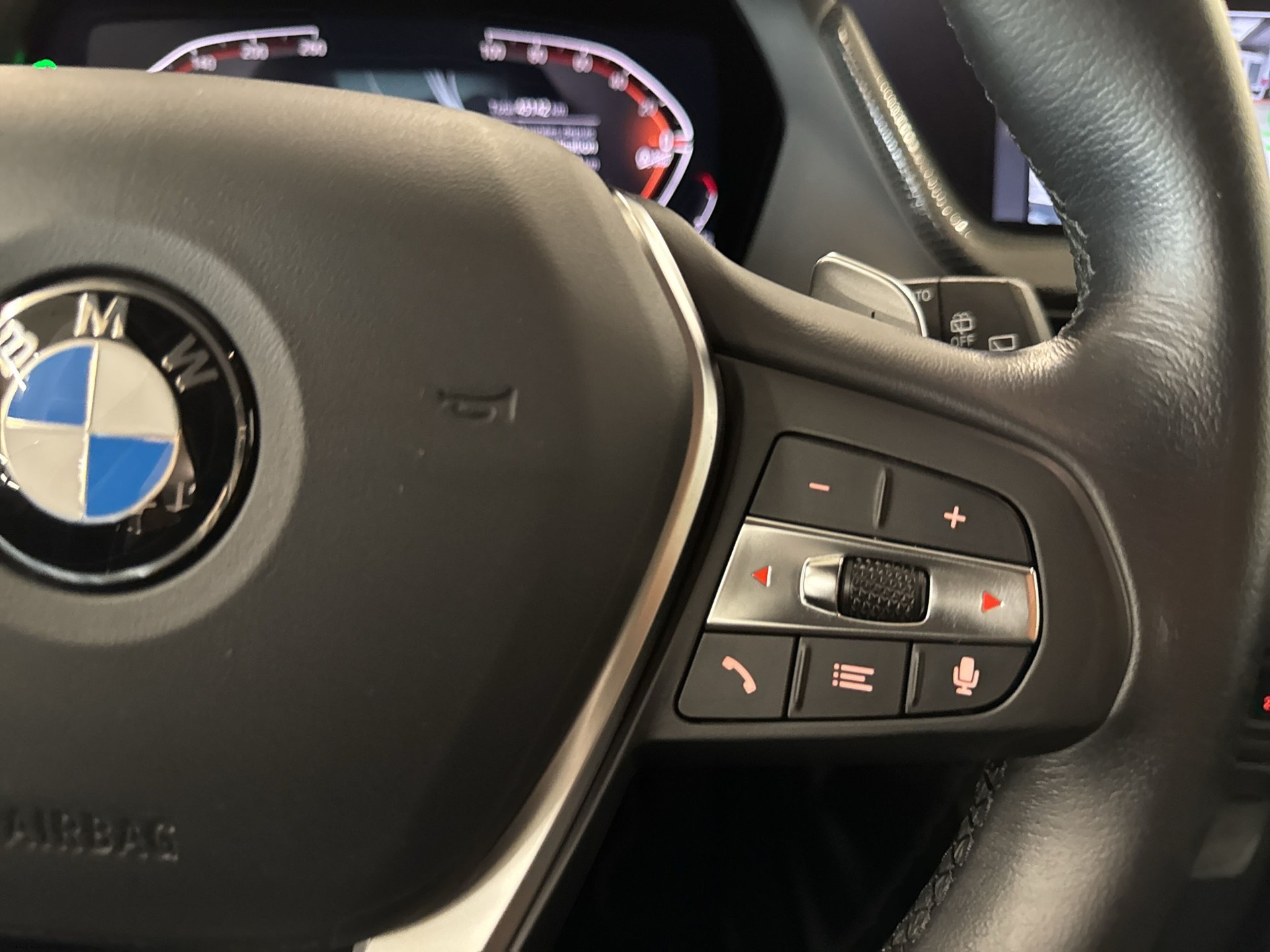 BMW 118d Steptronic Sport Line-image-15