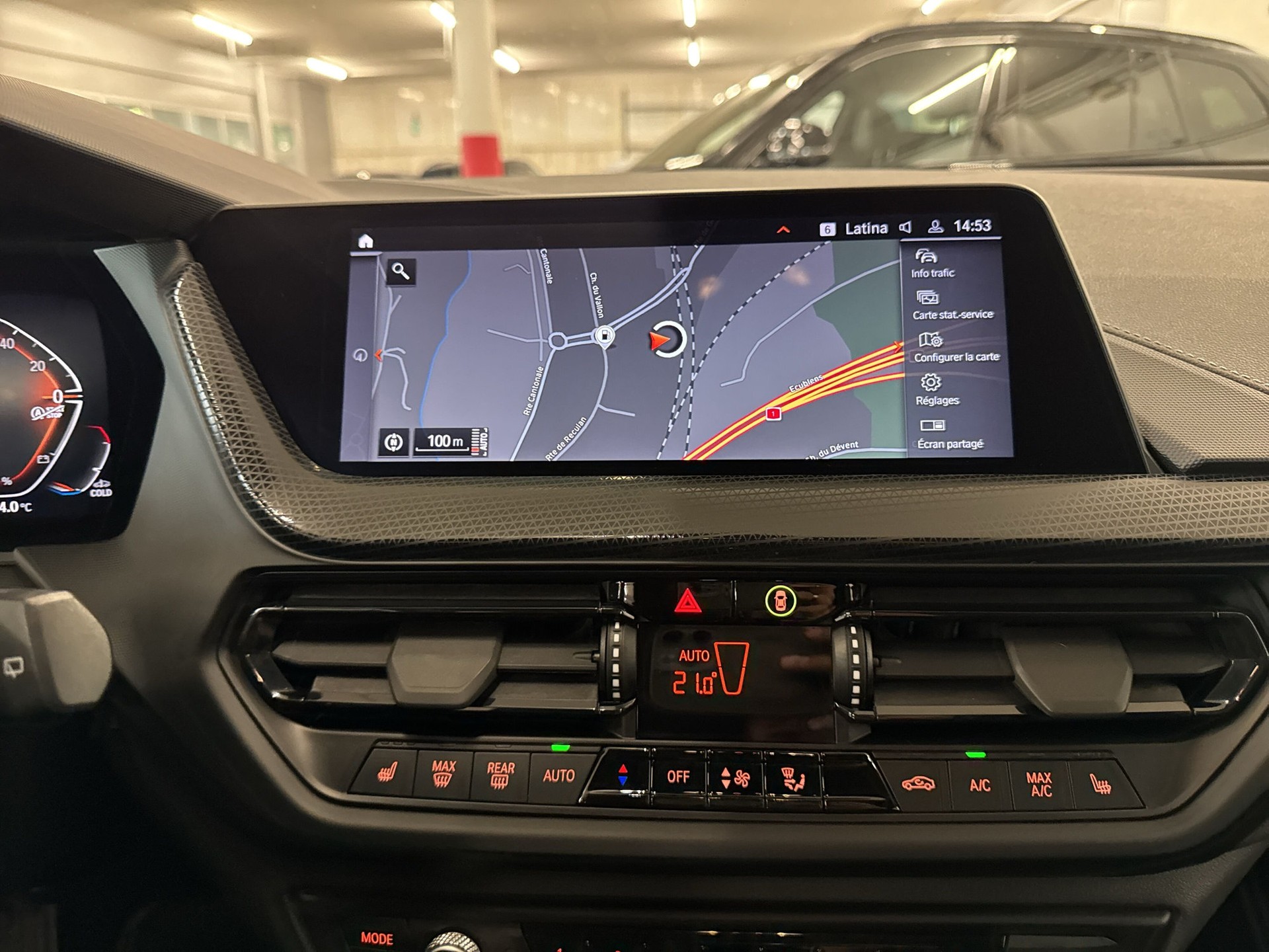 BMW 118d Steptronic Sport Line-image-10
