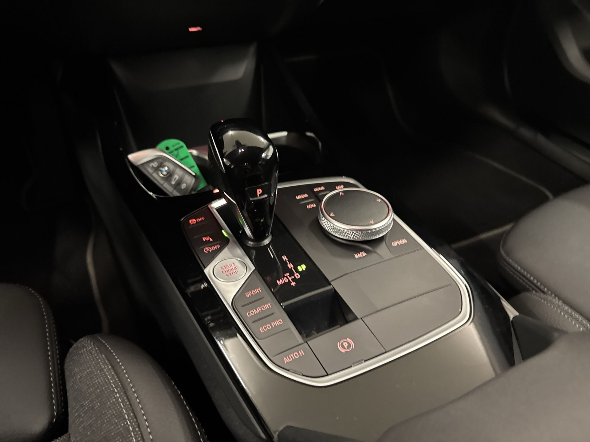 BMW 118d Steptronic Sport Line-image-12