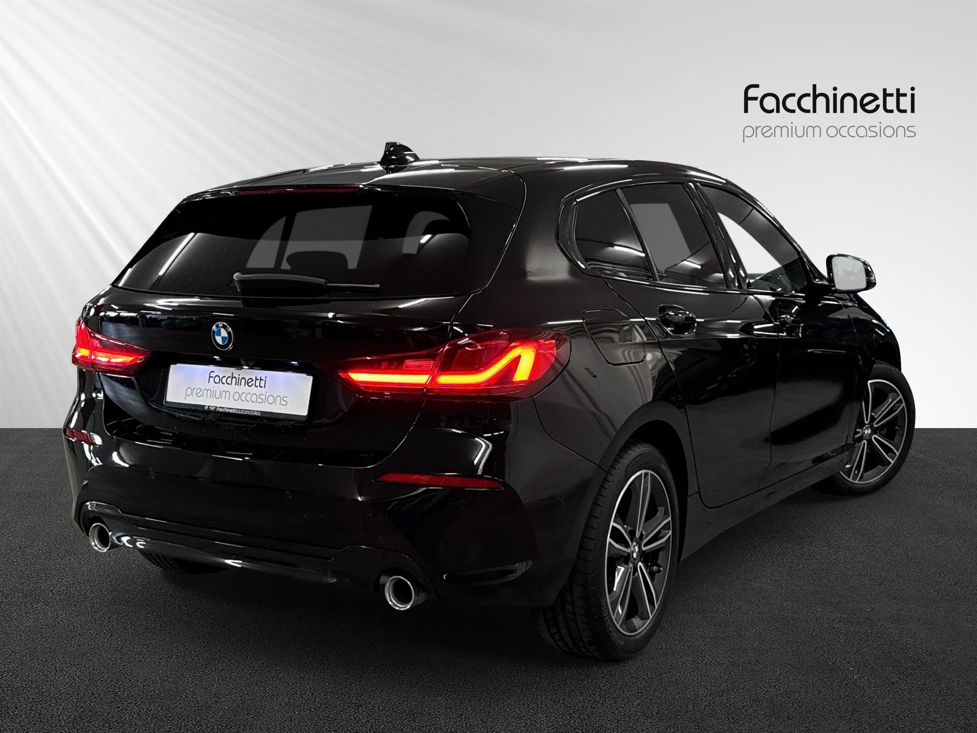 BMW 118d Steptronic Sport Line-image-2