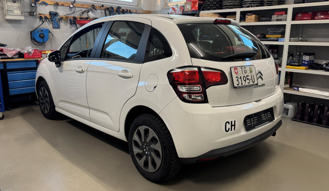 CITROEN C3 1.2i Exclusive-image-2