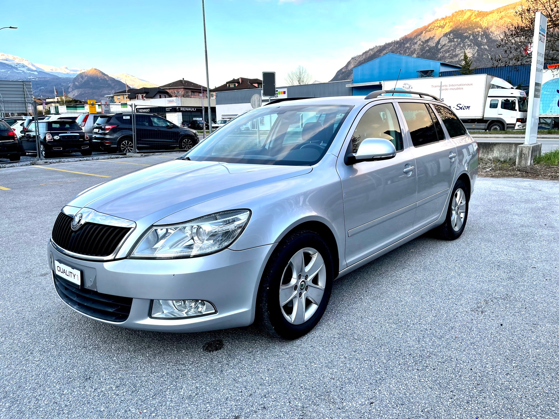 SKODA Octavia Combi 1.4 TSI Elegance DSG-image-29
