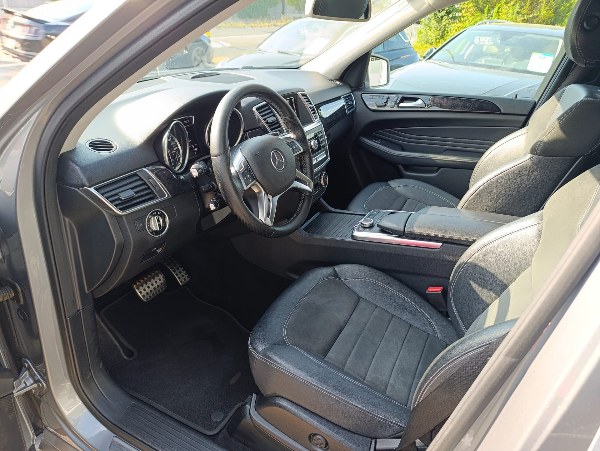 MERCEDES-BENZ ML 250 BlueTEC Edition 4Matic 7G-Tronic-image-10