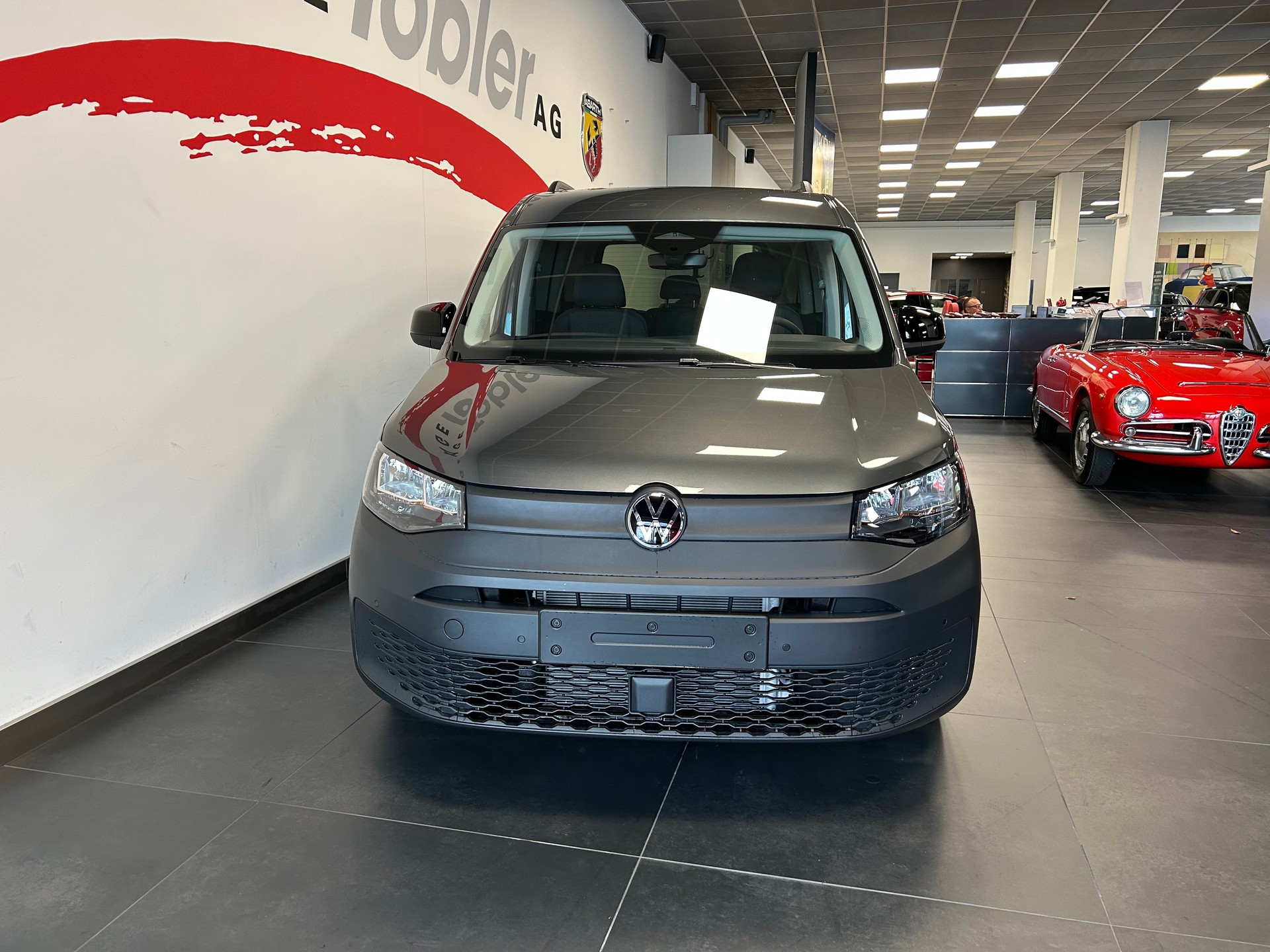VW Caddy 1.5 TSI Plug in Hybrid DSG-image-3