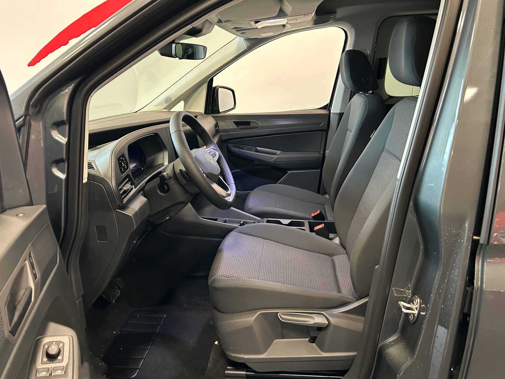 VW Caddy 1.5 TSI Plug in Hybrid DSG-image-7
