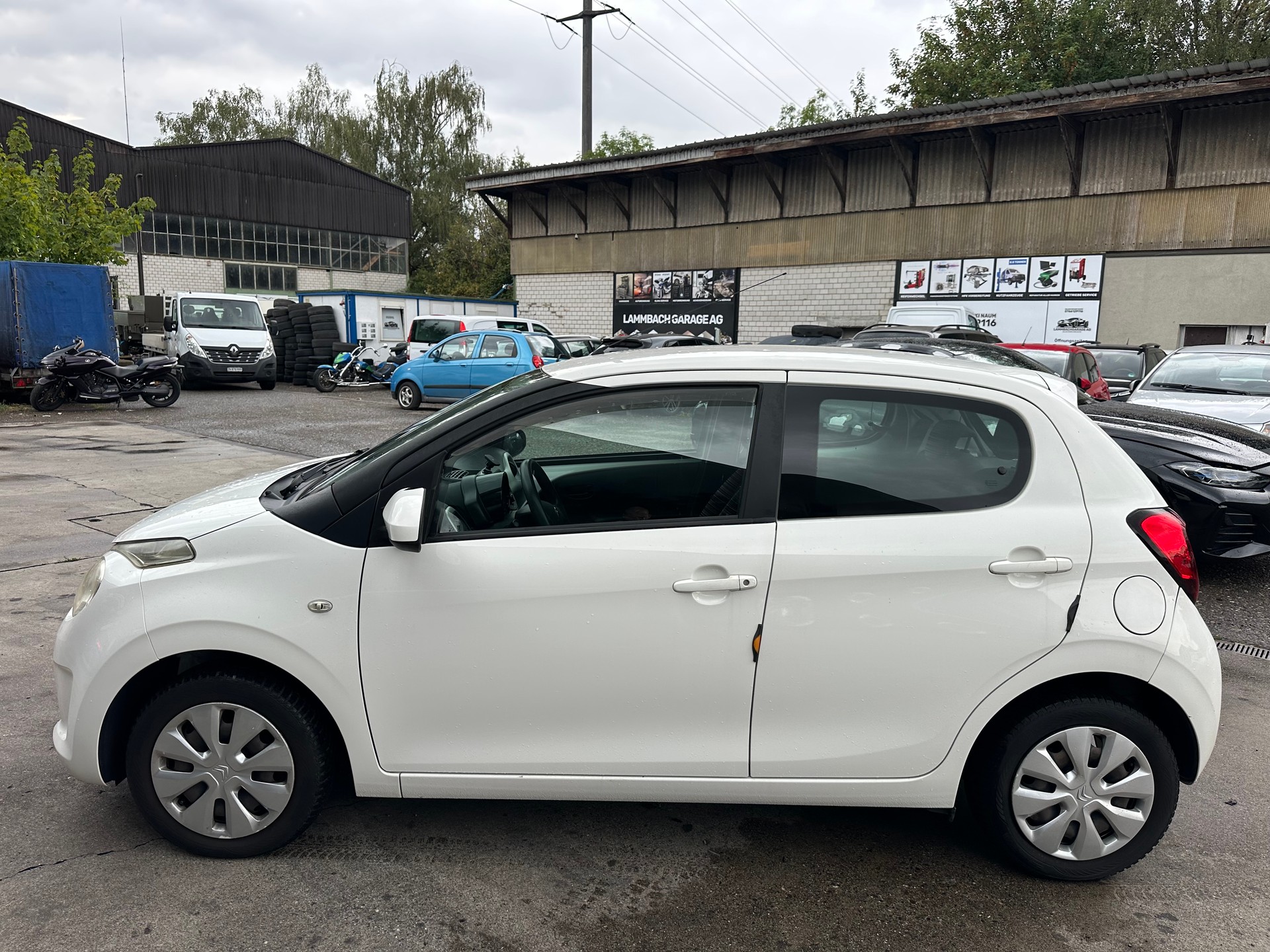 CITROEN C1 1.0 VTi Feel Airscape-image-3