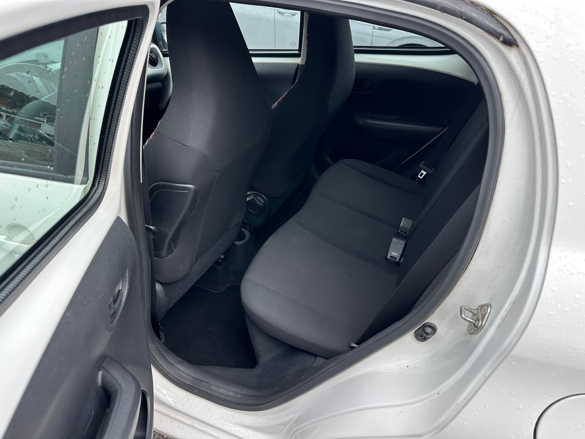 CITROEN C1 1.0 VTi Feel Airscape-image-12