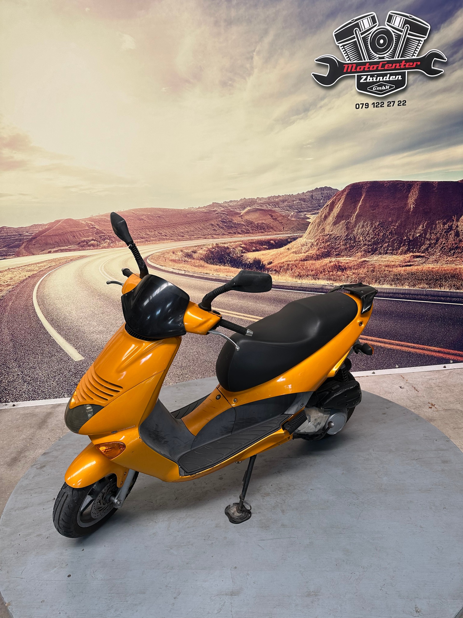 APRILIA Leonardo 125-showroom-element-3