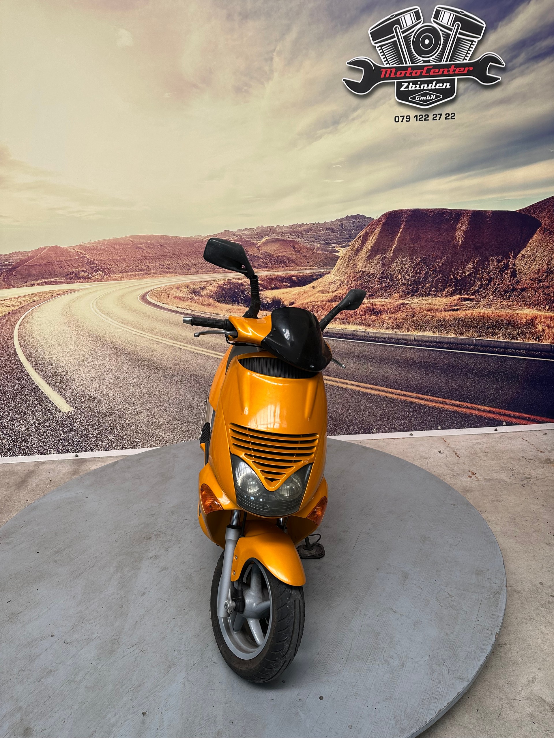 APRILIA Leonardo 125-showroom-element-2