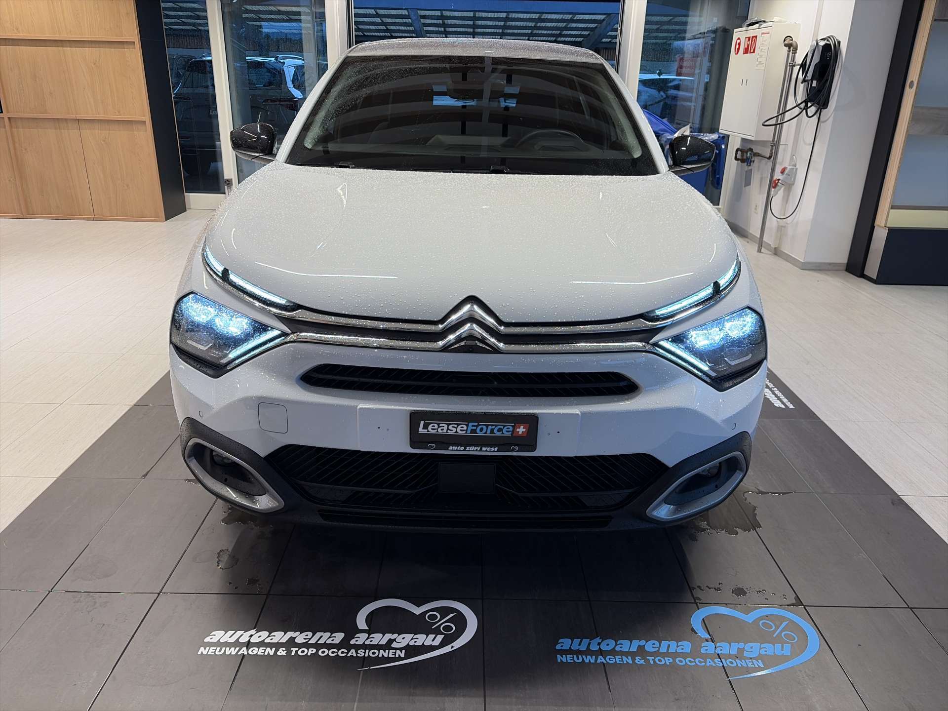 CITROEN C4 1.2 PureTech 130 Shine EAT8-Automat-image-10