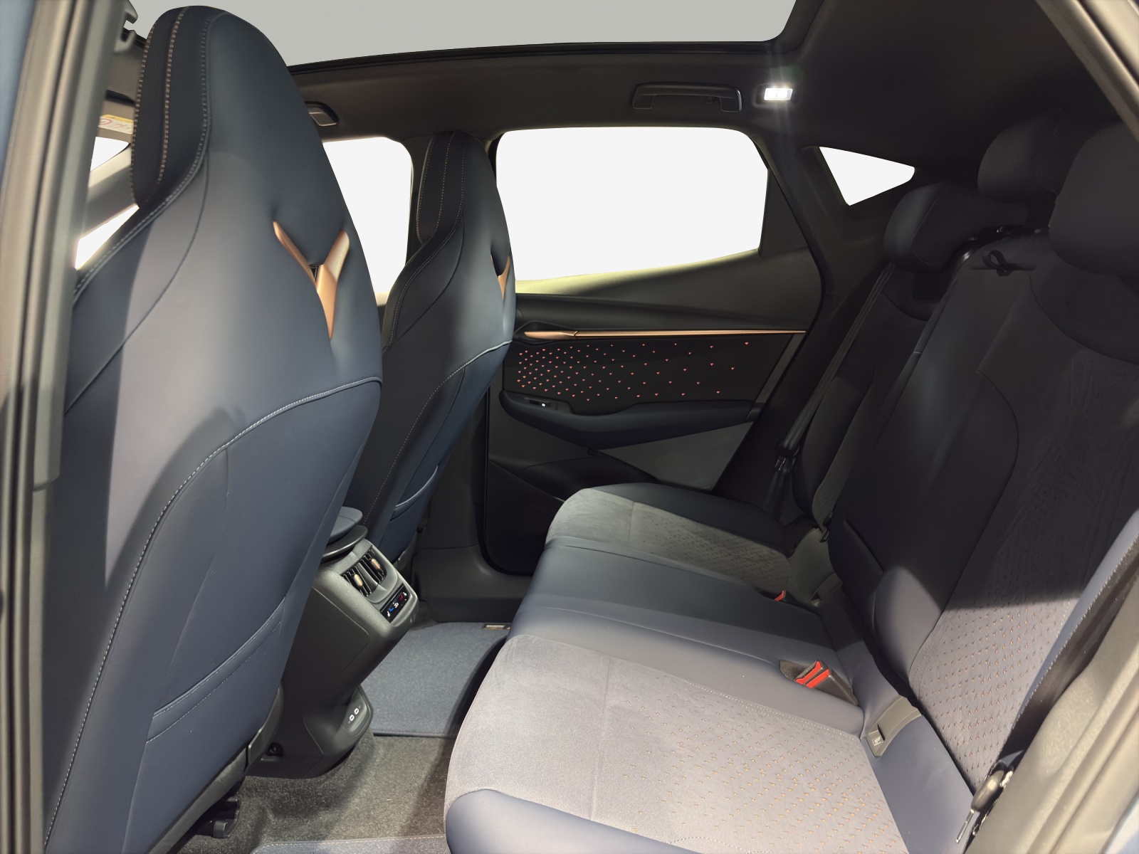 CUPRA Tavascan Type 9 77 kWh Adrenaline-image-10